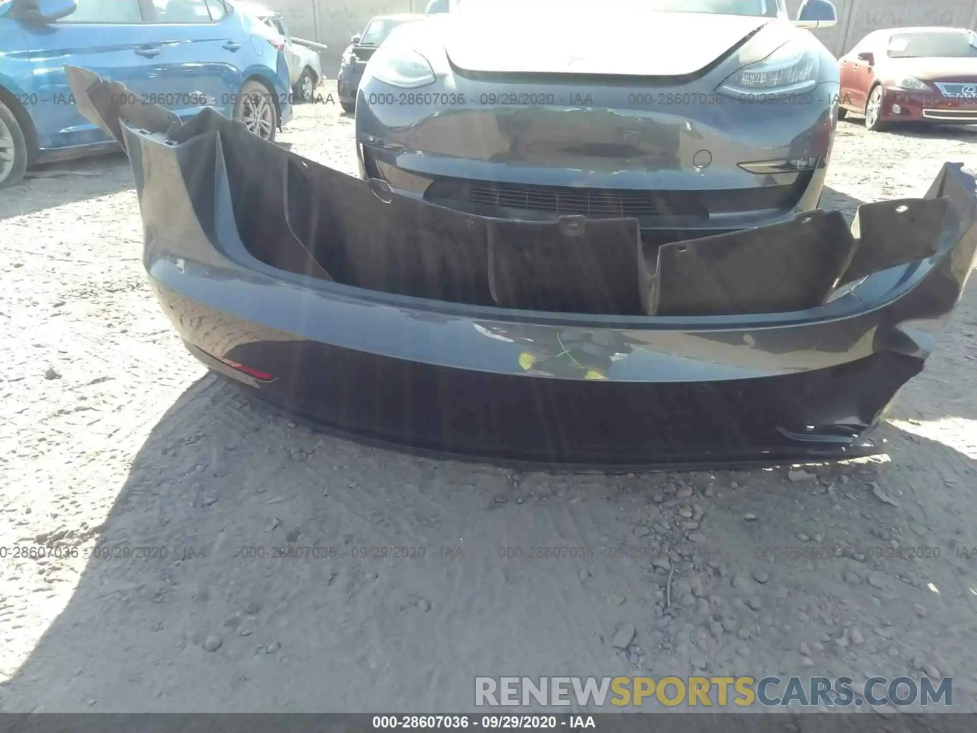 12 Photograph of a damaged car 5YJ3E1EB5LF651385 TESLA MODEL 3 2020