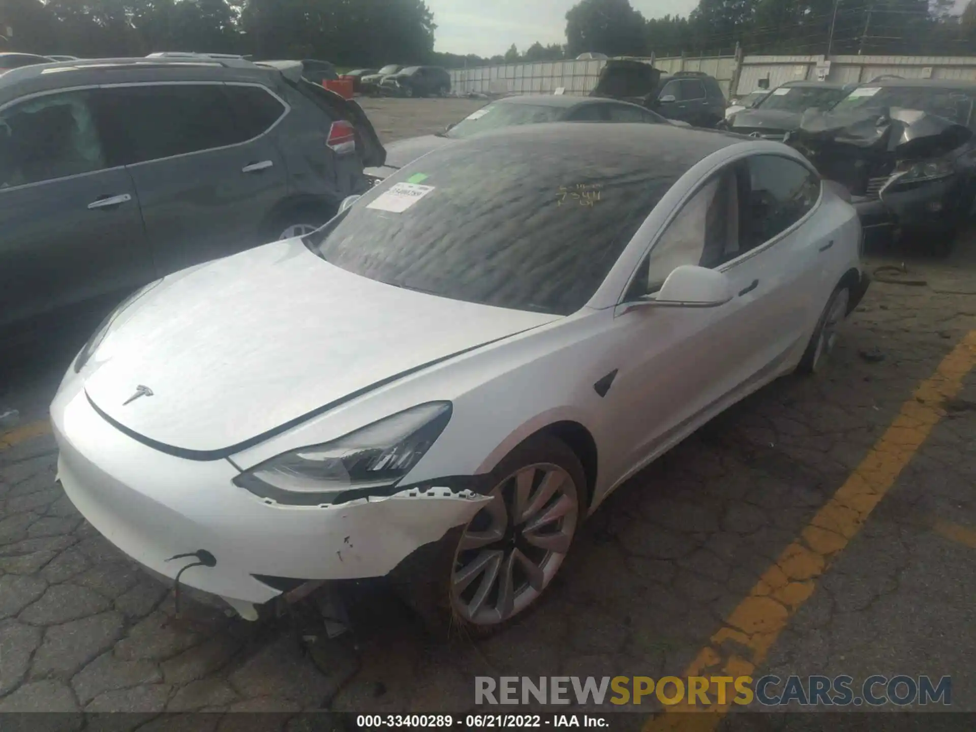 2 Photograph of a damaged car 5YJ3E1EB5LF667344 TESLA MODEL 3 2020