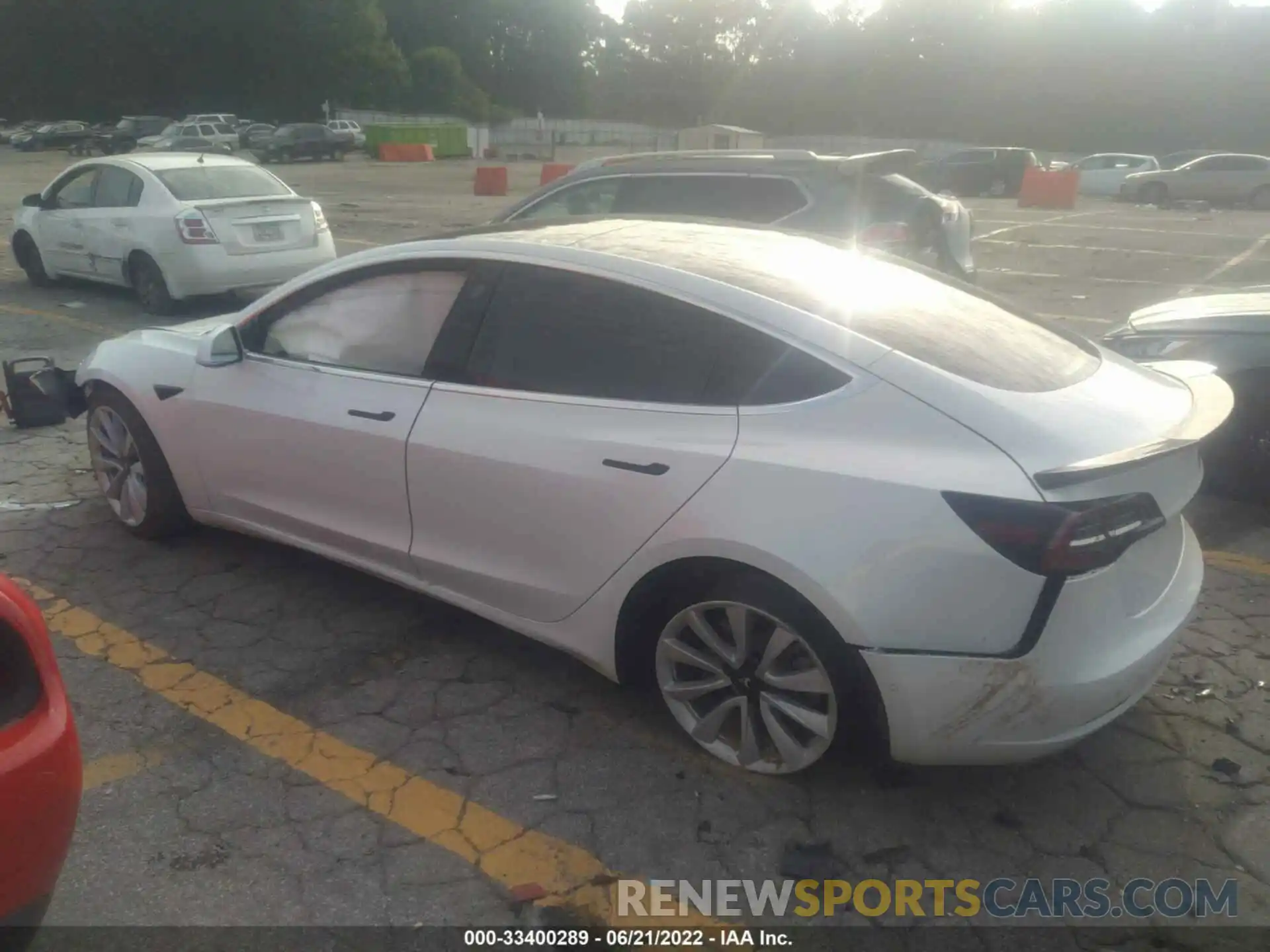 3 Photograph of a damaged car 5YJ3E1EB5LF667344 TESLA MODEL 3 2020