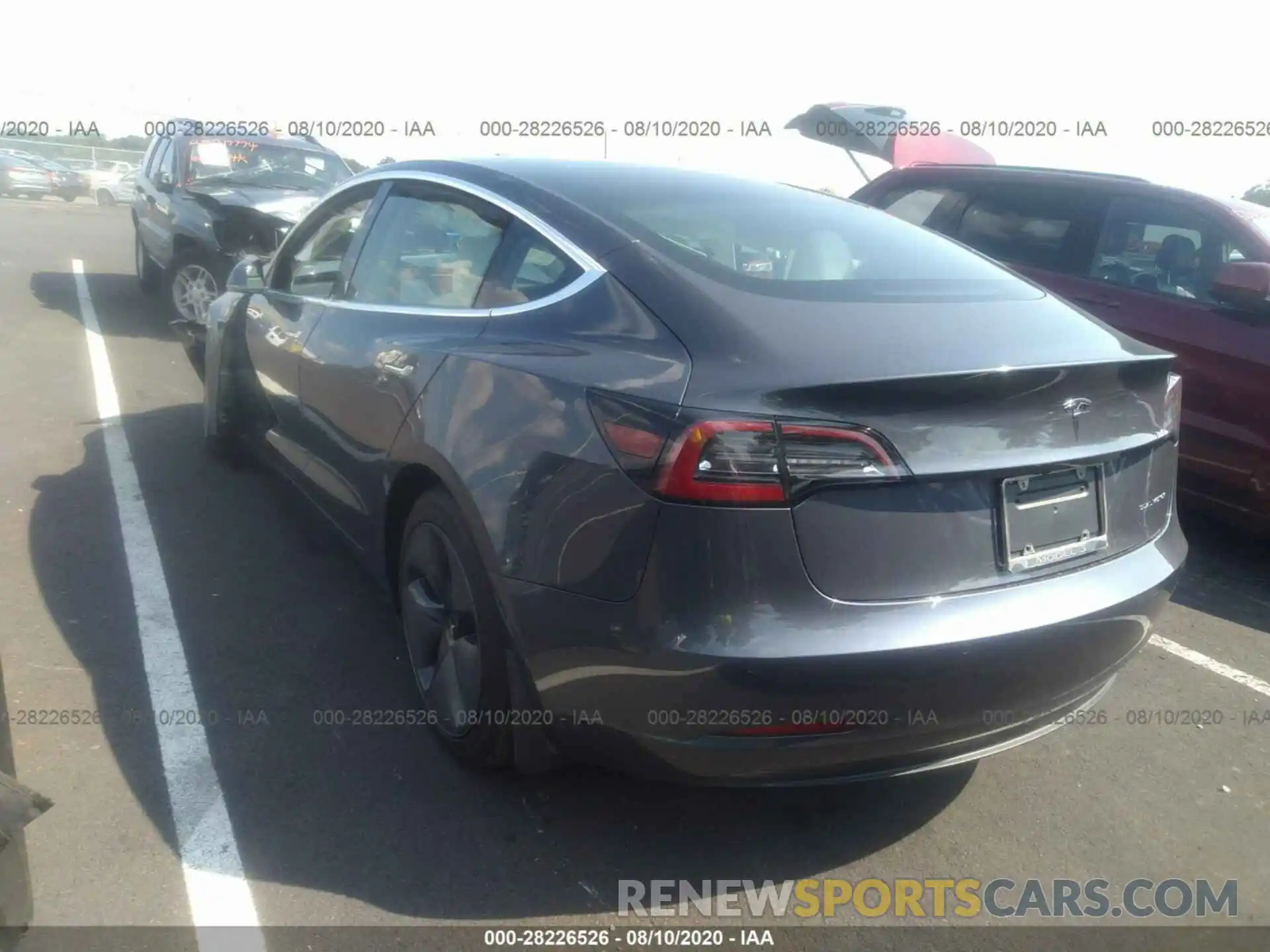 3 Photograph of a damaged car 5YJ3E1EB5LF667991 TESLA MODEL 3 2020