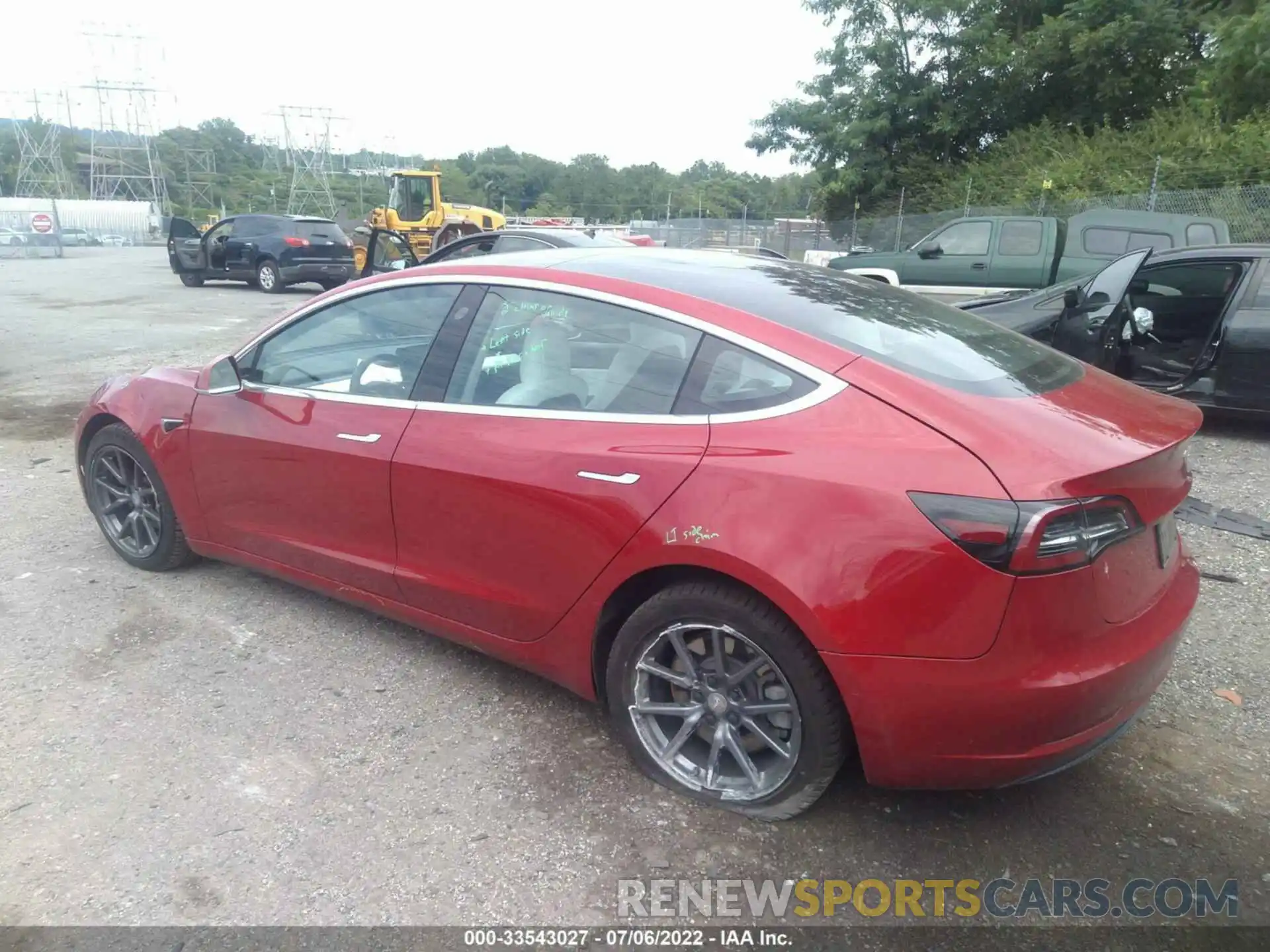 3 Photograph of a damaged car 5YJ3E1EB5LF668221 TESLA MODEL 3 2020