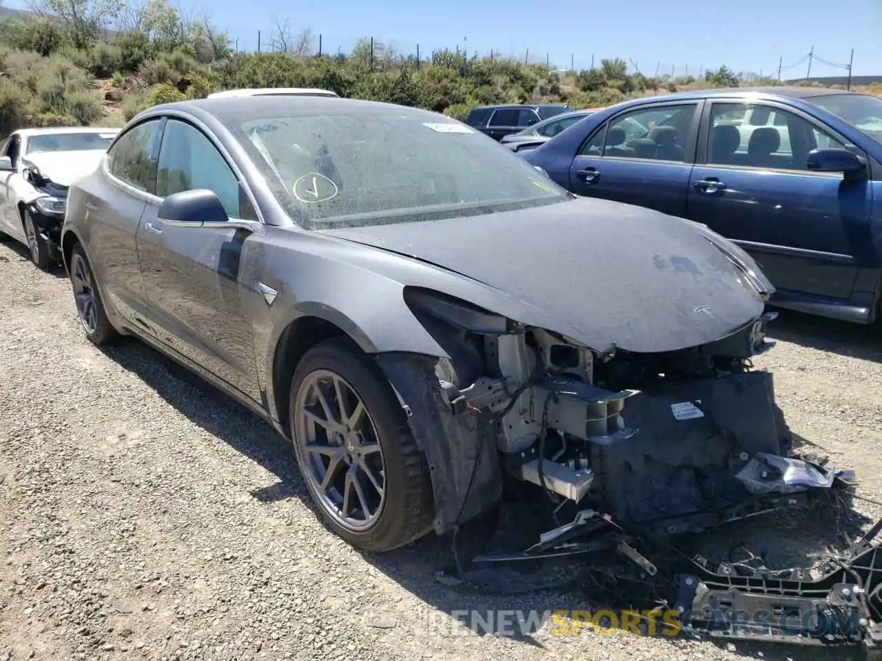 1 Photograph of a damaged car 5YJ3E1EB5LF711164 TESLA MODEL 3 2020