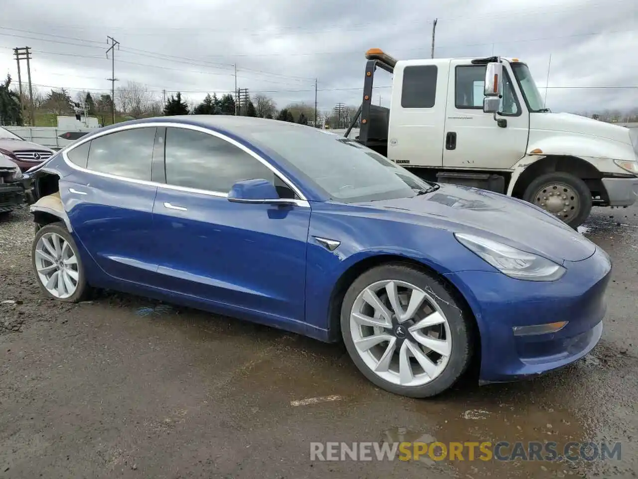 4 Фотография поврежденного автомобиля 5YJ3E1EB5LF712122 TESLA MODEL 3 2020