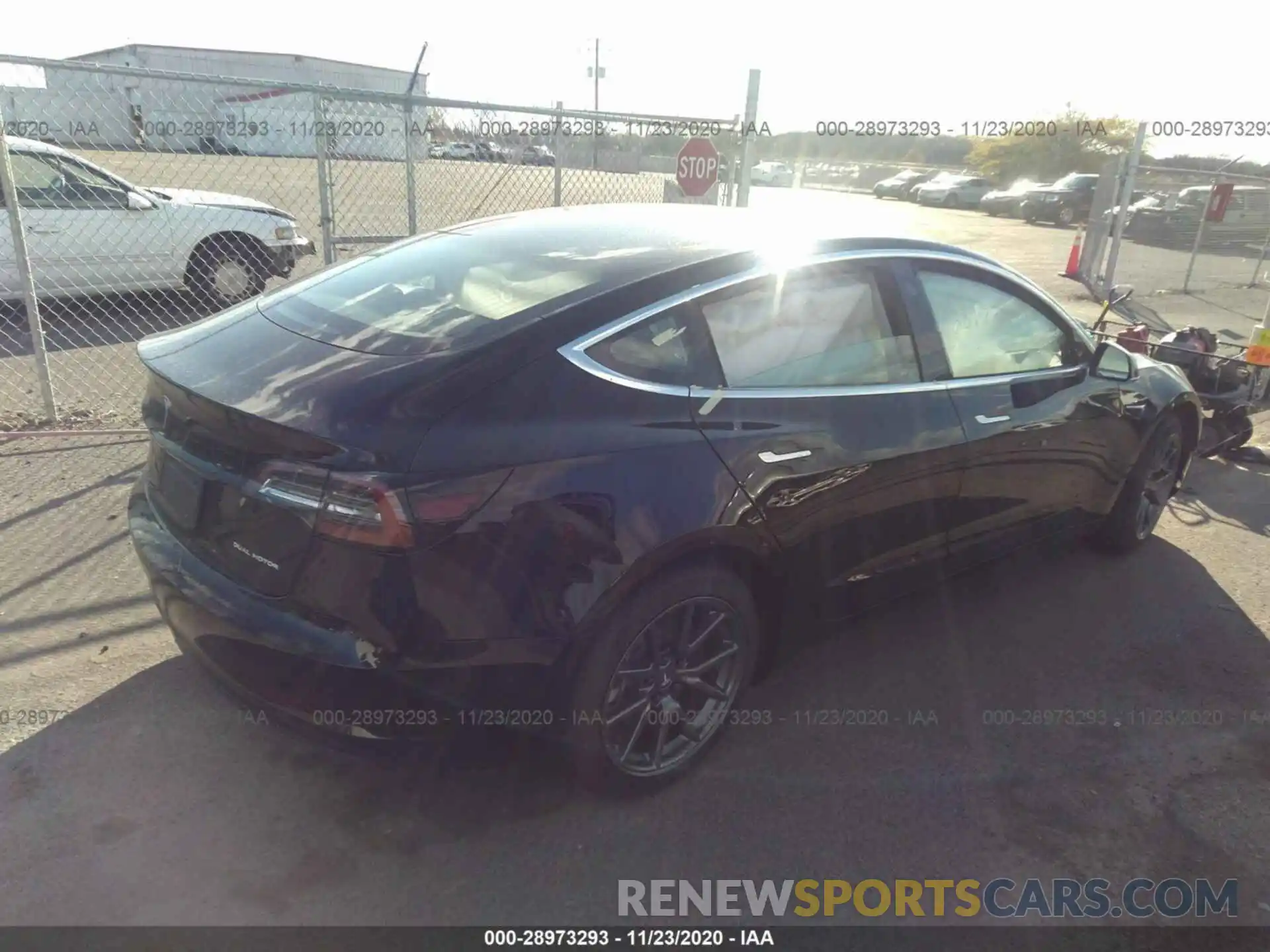 4 Photograph of a damaged car 5YJ3E1EB5LF735772 TESLA MODEL 3 2020