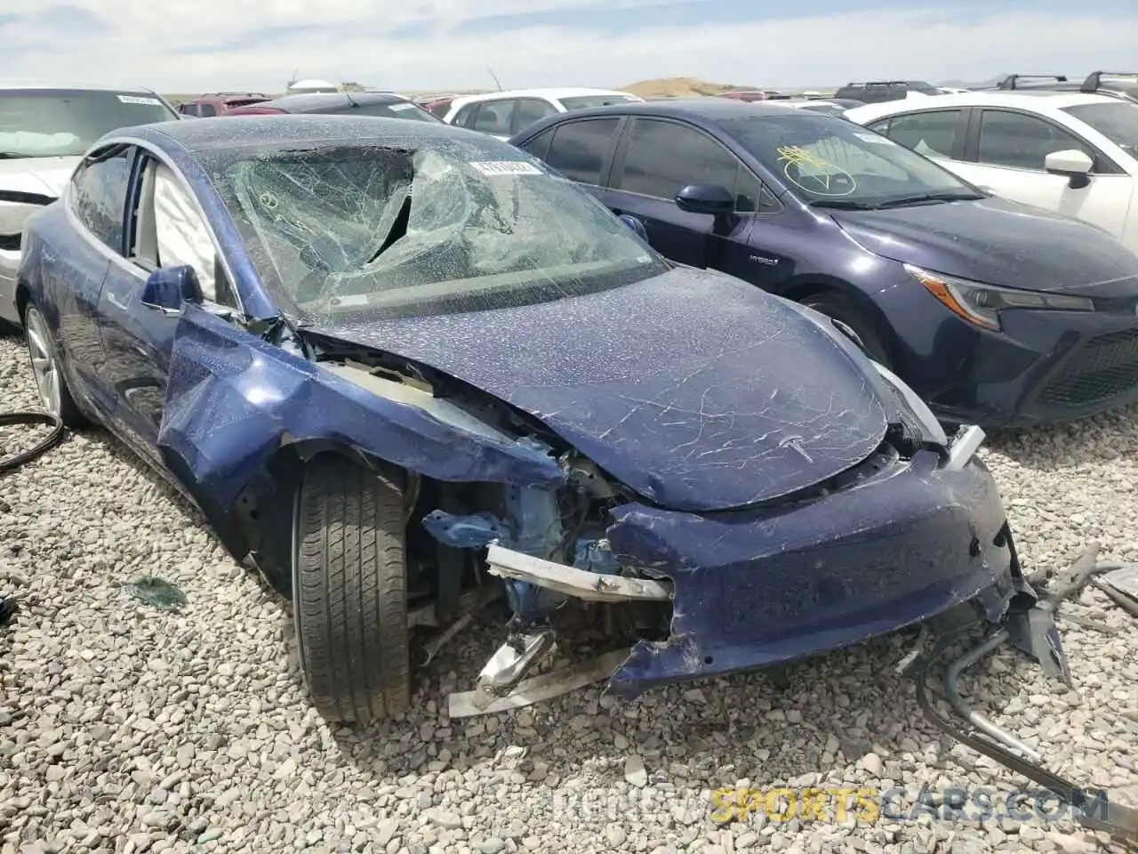 1 Photograph of a damaged car 5YJ3E1EB5LF741832 TESLA MODEL 3 2020