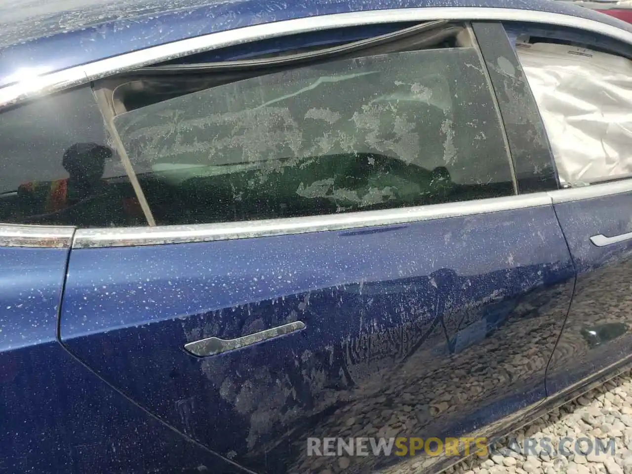 6 Photograph of a damaged car 5YJ3E1EB5LF741832 TESLA MODEL 3 2020