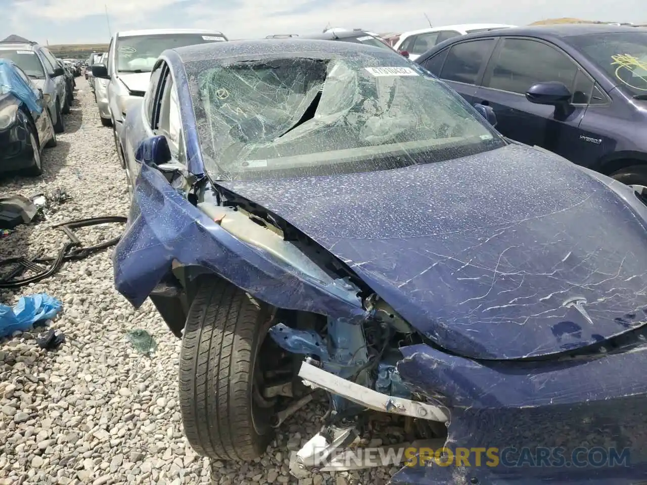 9 Photograph of a damaged car 5YJ3E1EB5LF741832 TESLA MODEL 3 2020