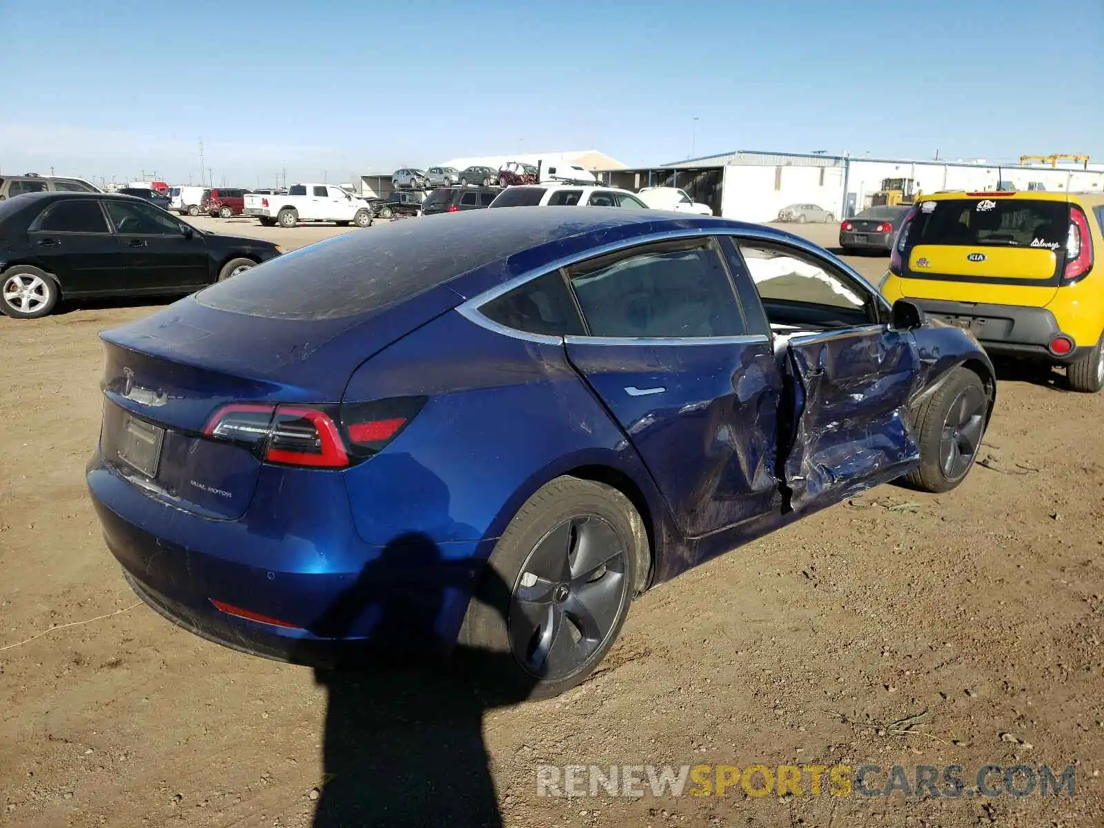 4 Photograph of a damaged car 5YJ3E1EB5LF742236 TESLA MODEL 3 2020