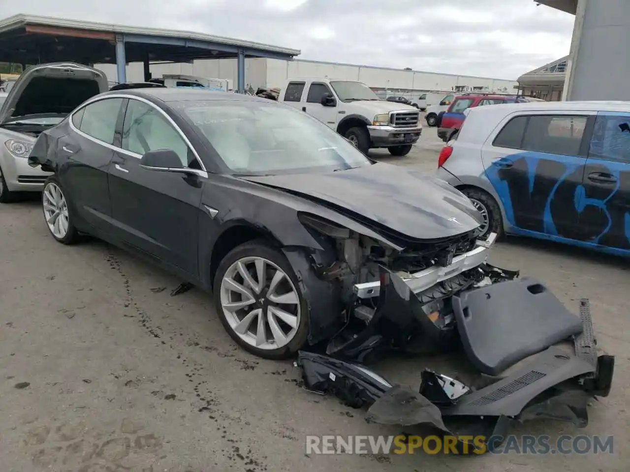 1 Photograph of a damaged car 5YJ3E1EB5LF742706 TESLA MODEL 3 2020