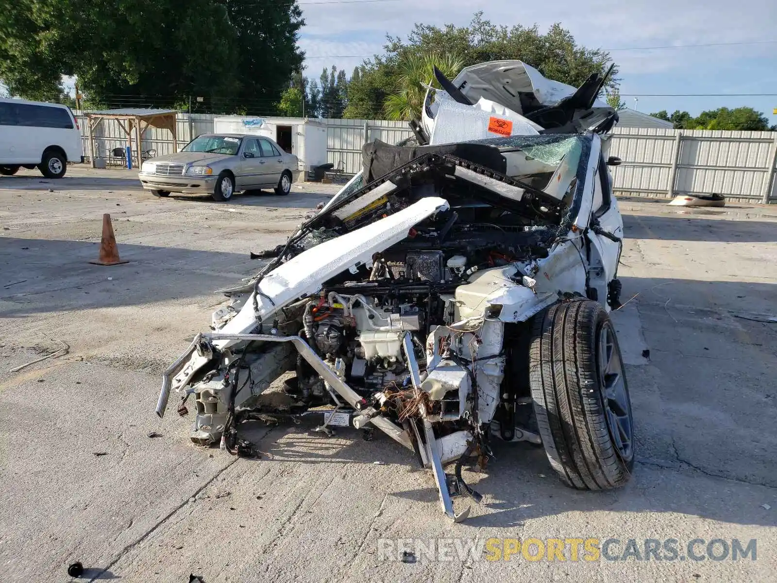 10 Photograph of a damaged car 5YJ3E1EB5LF744424 TESLA MODEL 3 2020