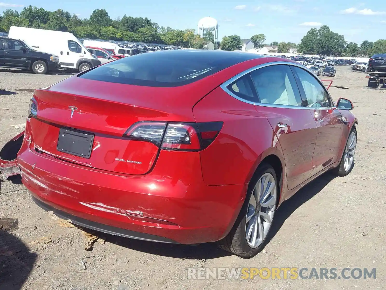 4 Photograph of a damaged car 5YJ3E1EB5LF746710 TESLA MODEL 3 2020