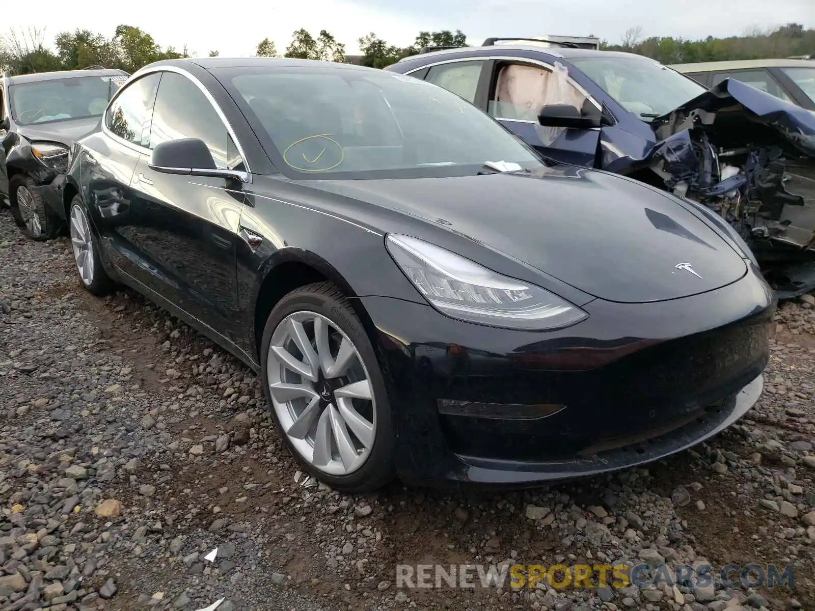 1 Photograph of a damaged car 5YJ3E1EB5LF783031 TESLA MODEL 3 2020