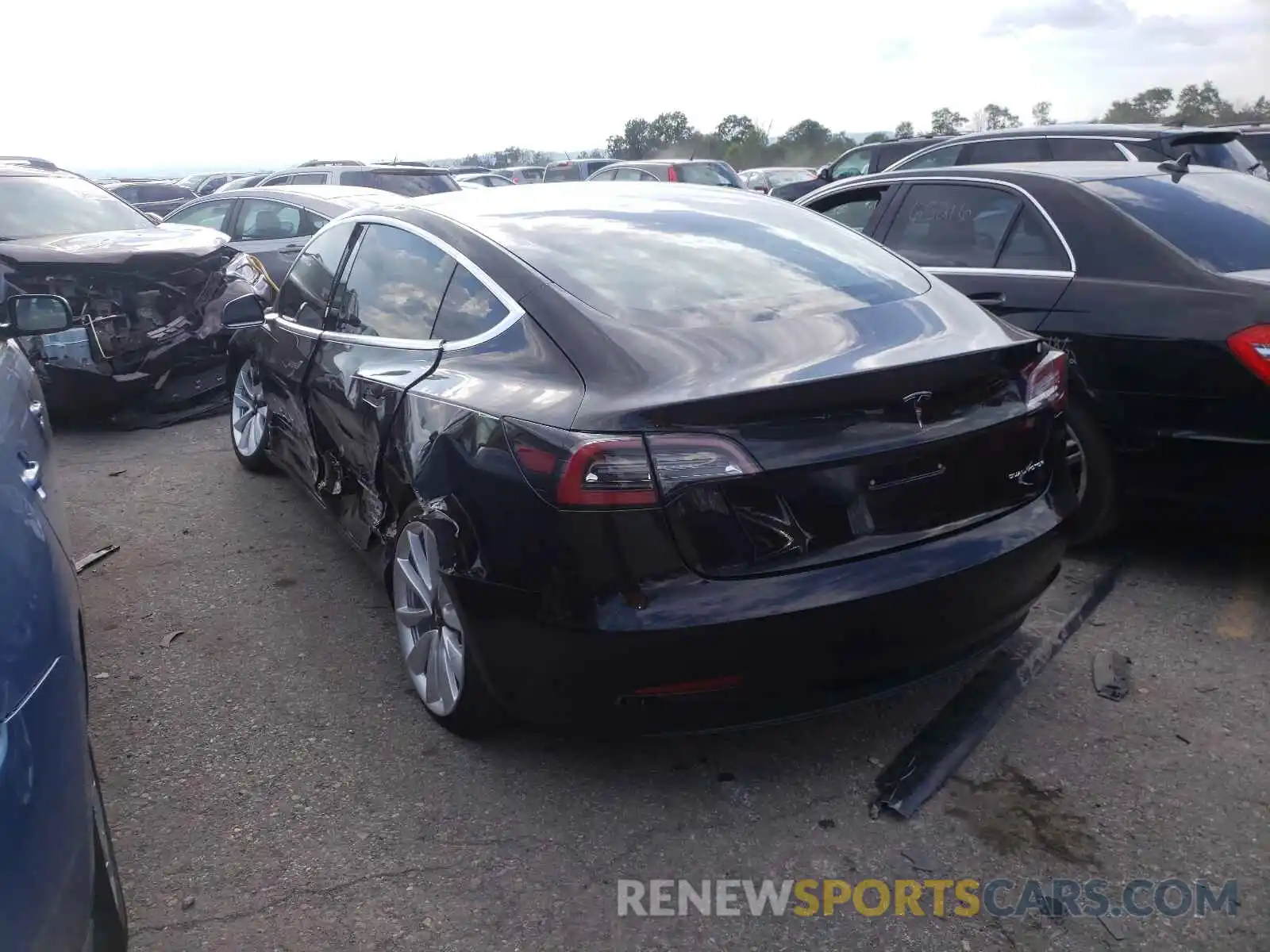 3 Photograph of a damaged car 5YJ3E1EB5LF783031 TESLA MODEL 3 2020