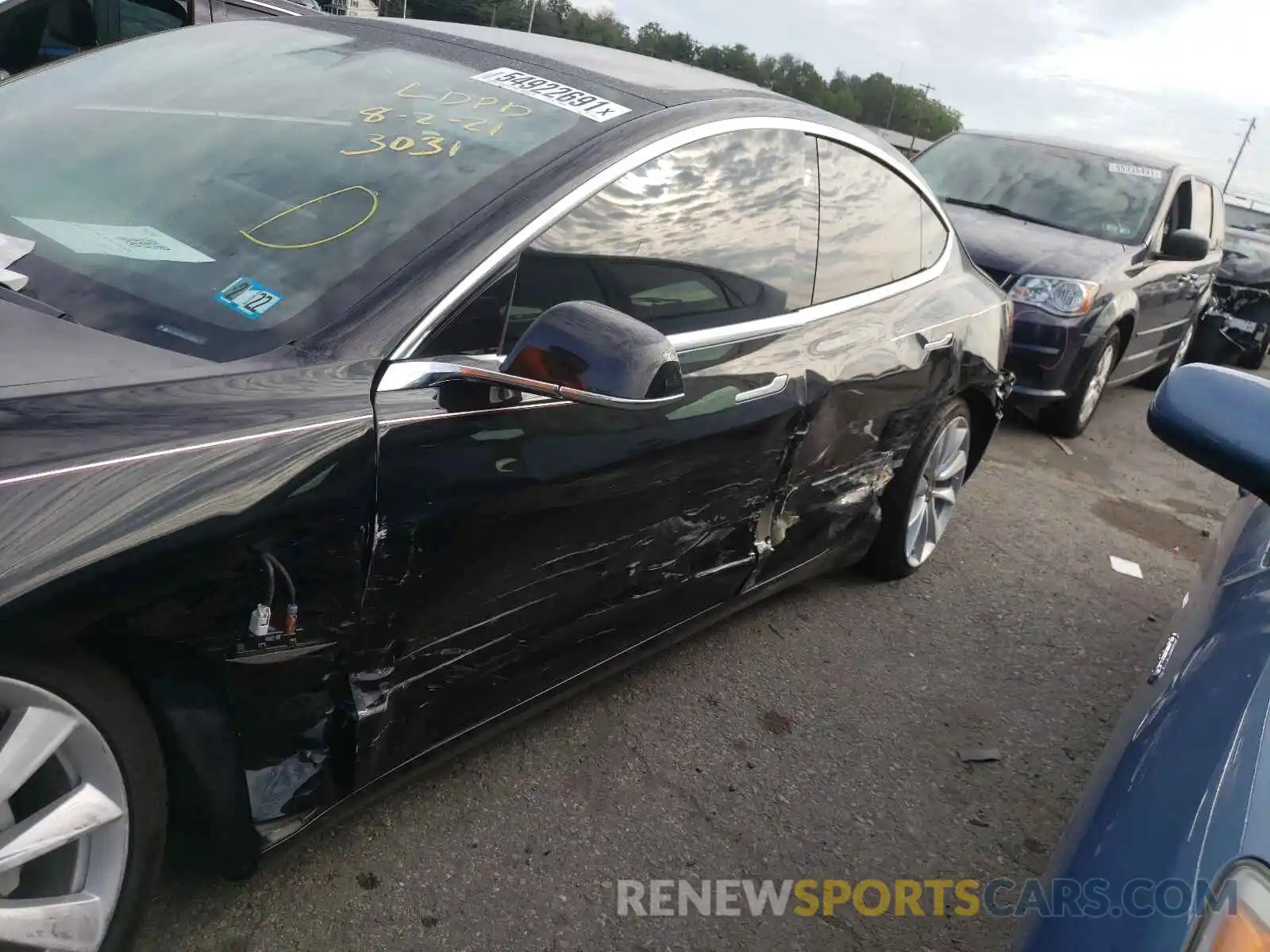 9 Photograph of a damaged car 5YJ3E1EB5LF783031 TESLA MODEL 3 2020