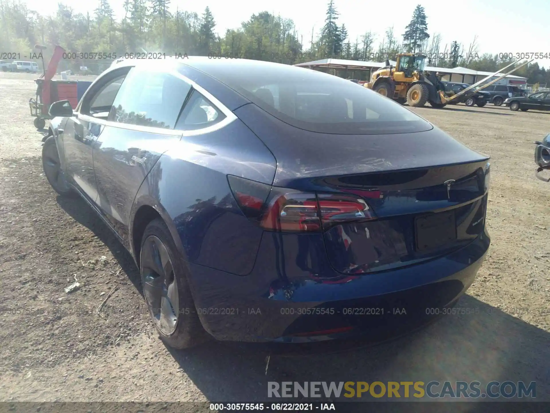 3 Photograph of a damaged car 5YJ3E1EB5LF800393 TESLA MODEL 3 2020