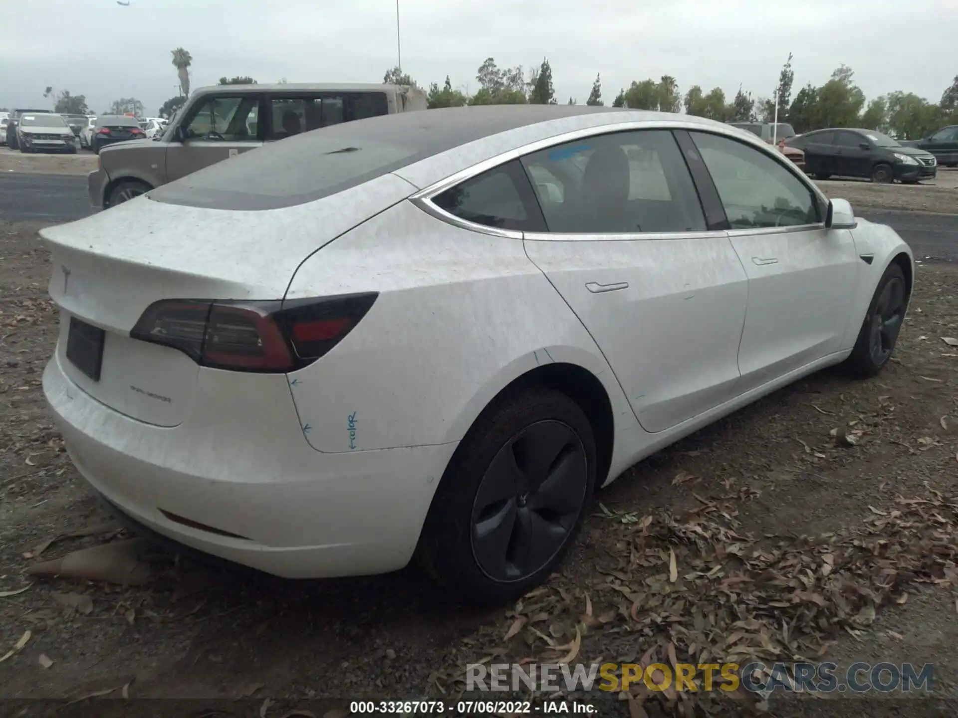 4 Photograph of a damaged car 5YJ3E1EB5LF800488 TESLA MODEL 3 2020