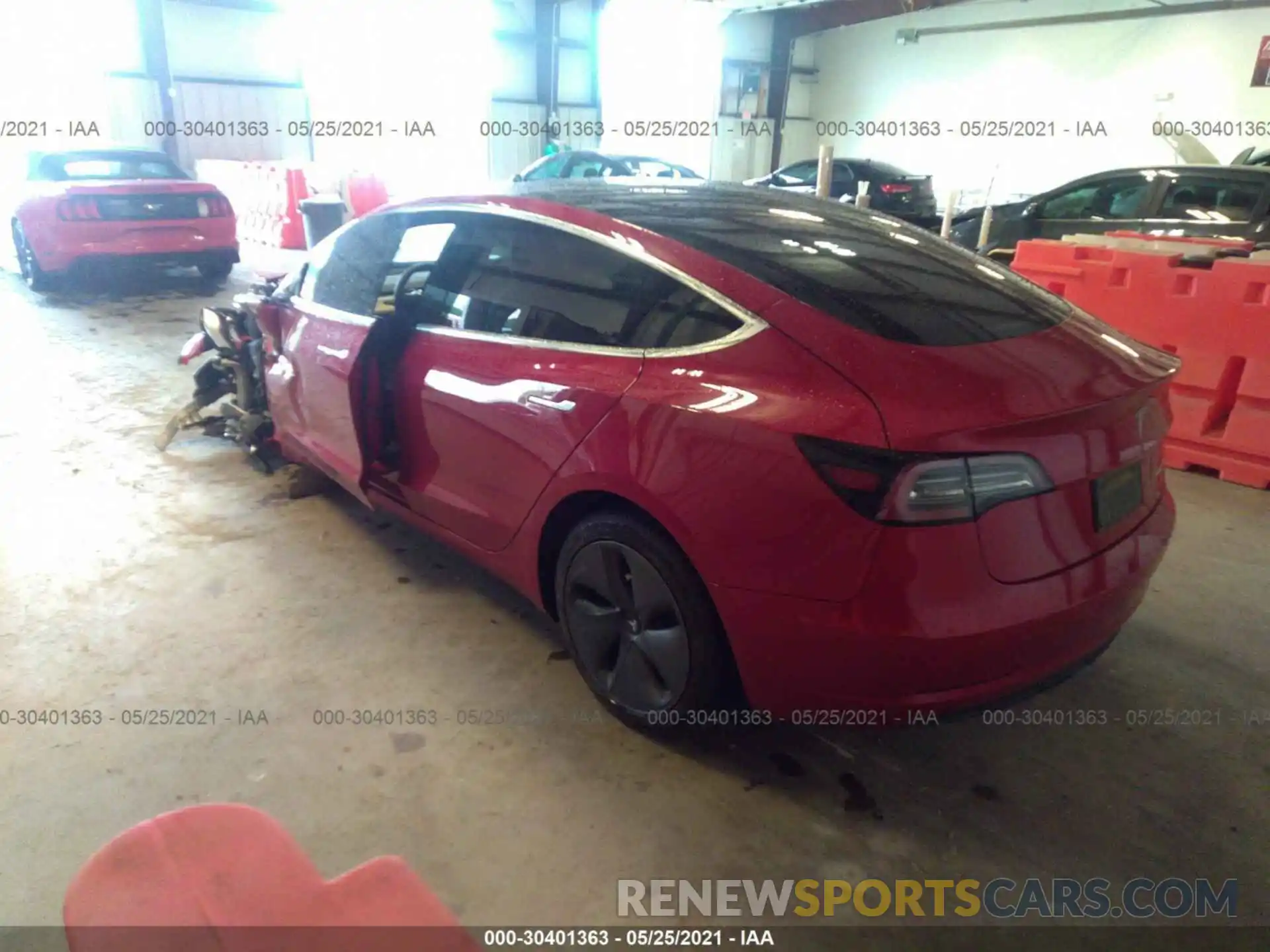 3 Фотография поврежденного автомобиля 5YJ3E1EB5LF800863 TESLA MODEL 3 2020