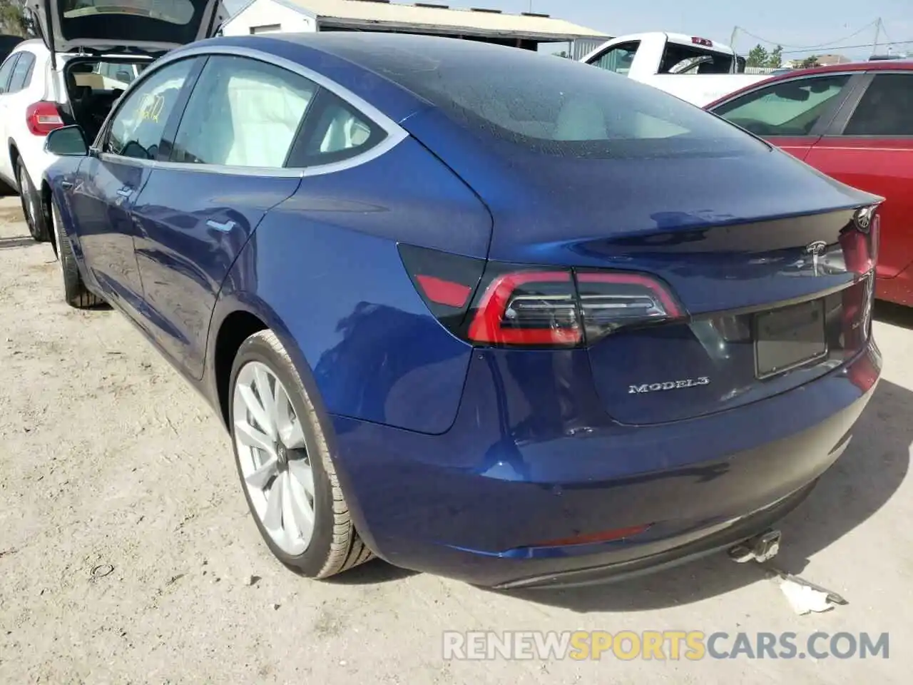 3 Photograph of a damaged car 5YJ3E1EB6LF535368 TESLA MODEL 3 2020