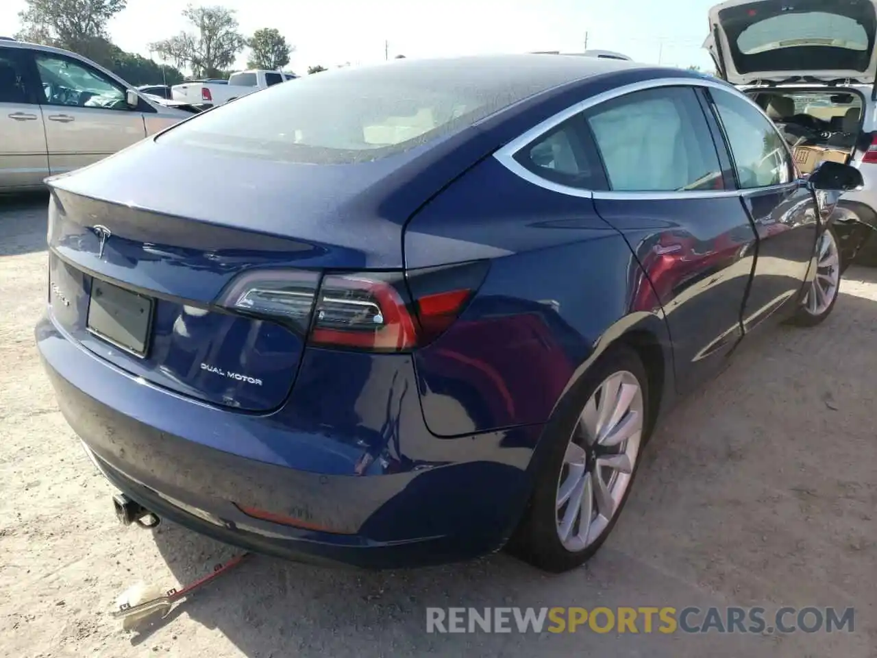 4 Photograph of a damaged car 5YJ3E1EB6LF535368 TESLA MODEL 3 2020