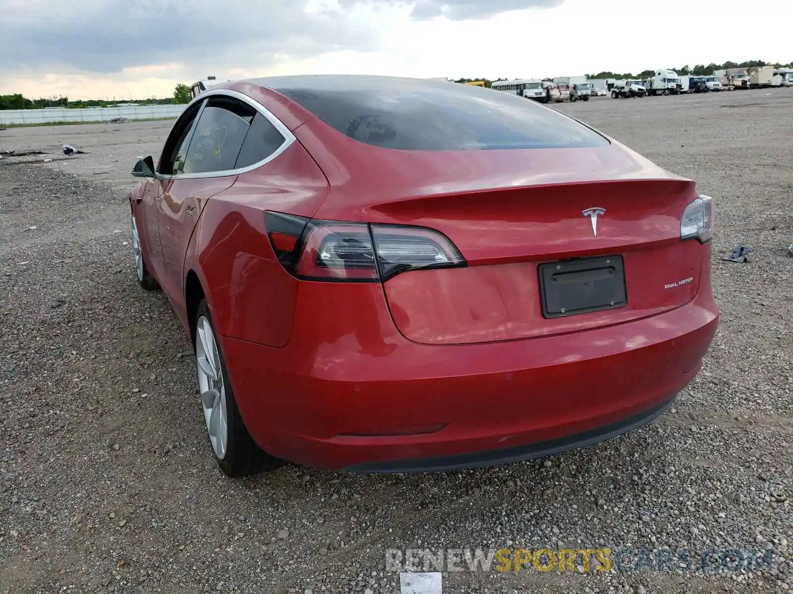 3 Photograph of a damaged car 5YJ3E1EB6LF588961 TESLA MODEL 3 2020