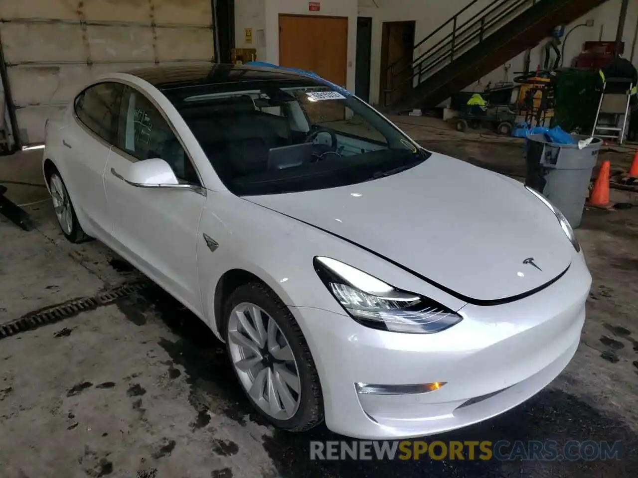 1 Фотография поврежденного автомобиля 5YJ3E1EB6LF621392 TESLA MODEL 3 2020