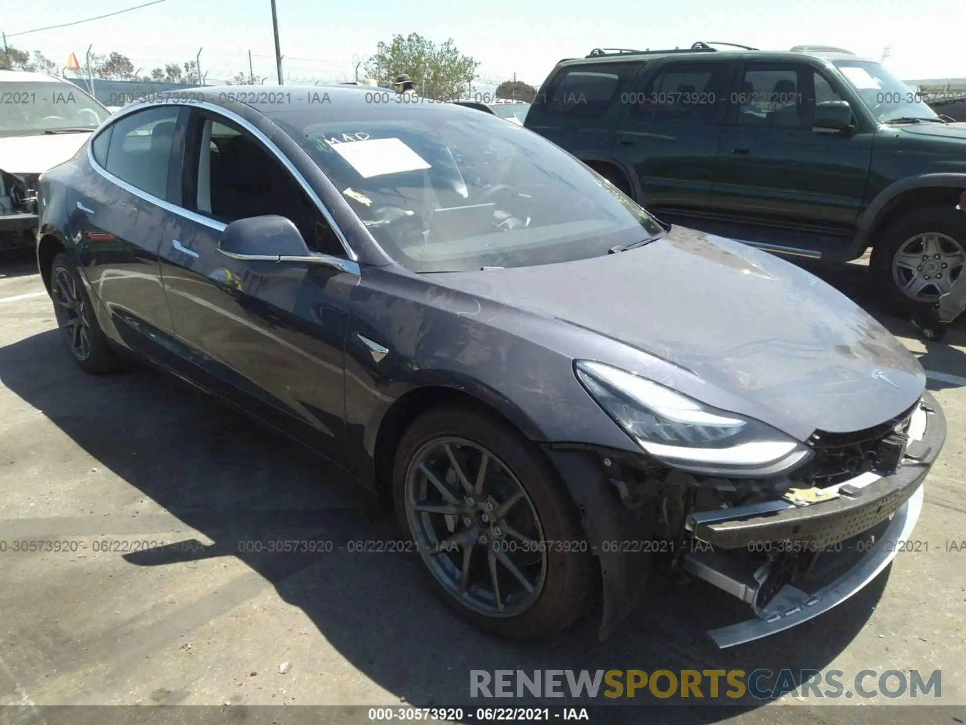 1 Photograph of a damaged car 5YJ3E1EB6LF635468 TESLA MODEL 3 2020