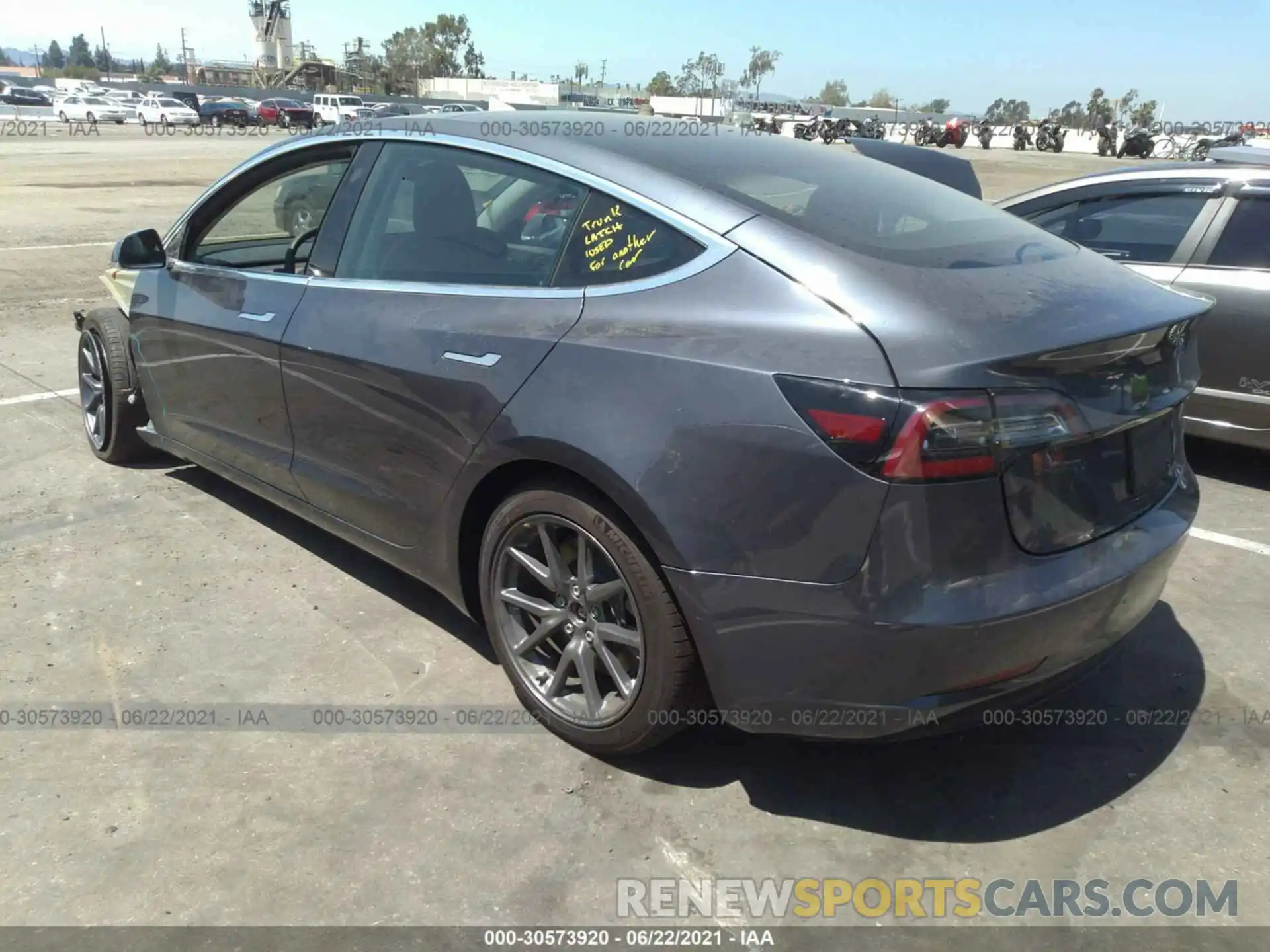 3 Photograph of a damaged car 5YJ3E1EB6LF635468 TESLA MODEL 3 2020