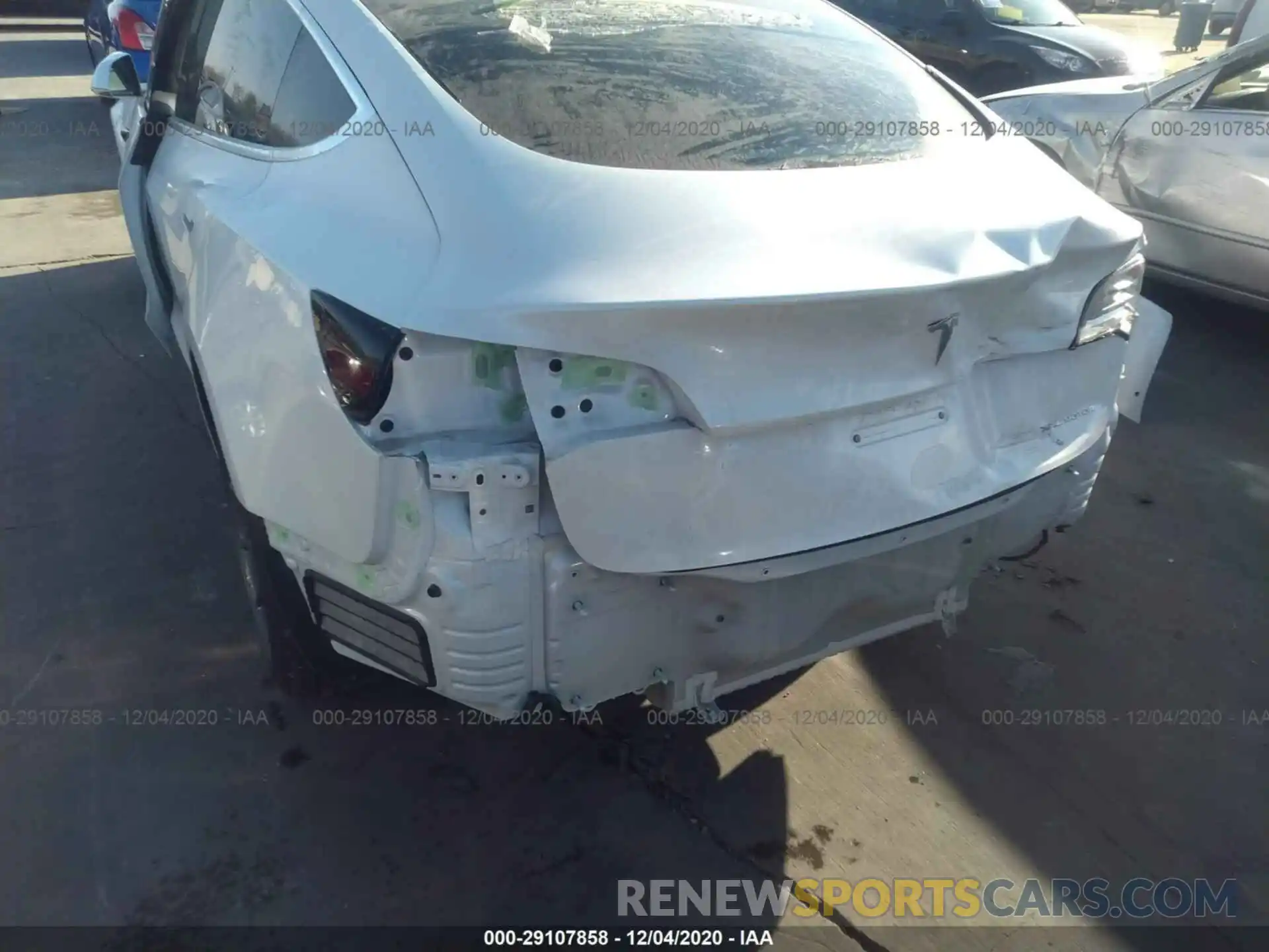 6 Photograph of a damaged car 5YJ3E1EB6LF637253 TESLA MODEL 3 2020
