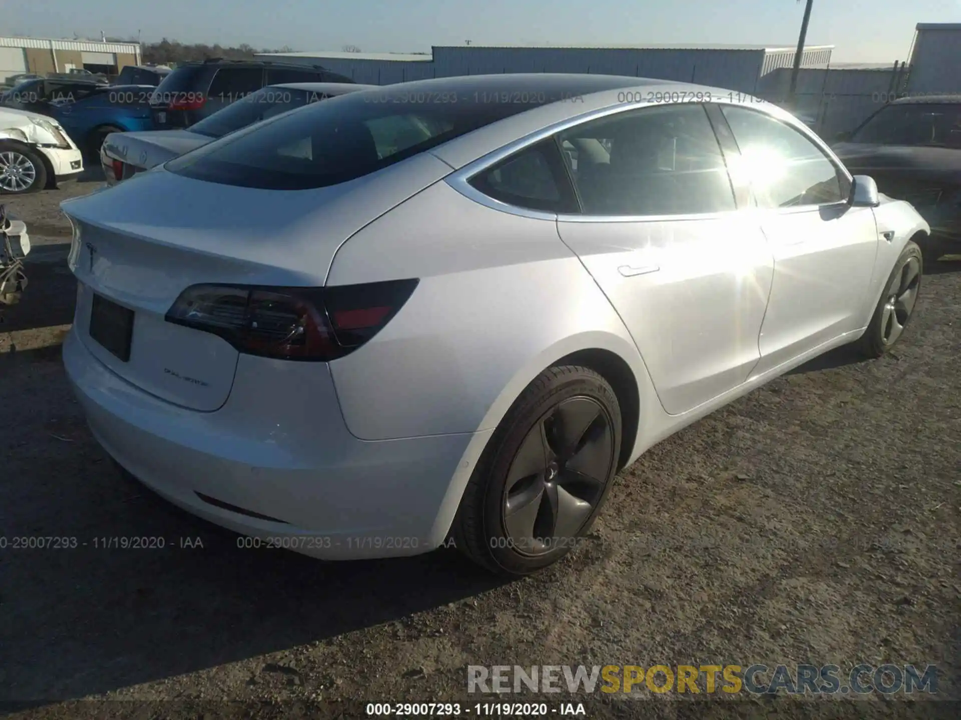 4 Фотография поврежденного автомобиля 5YJ3E1EB6LF637446 TESLA MODEL 3 2020