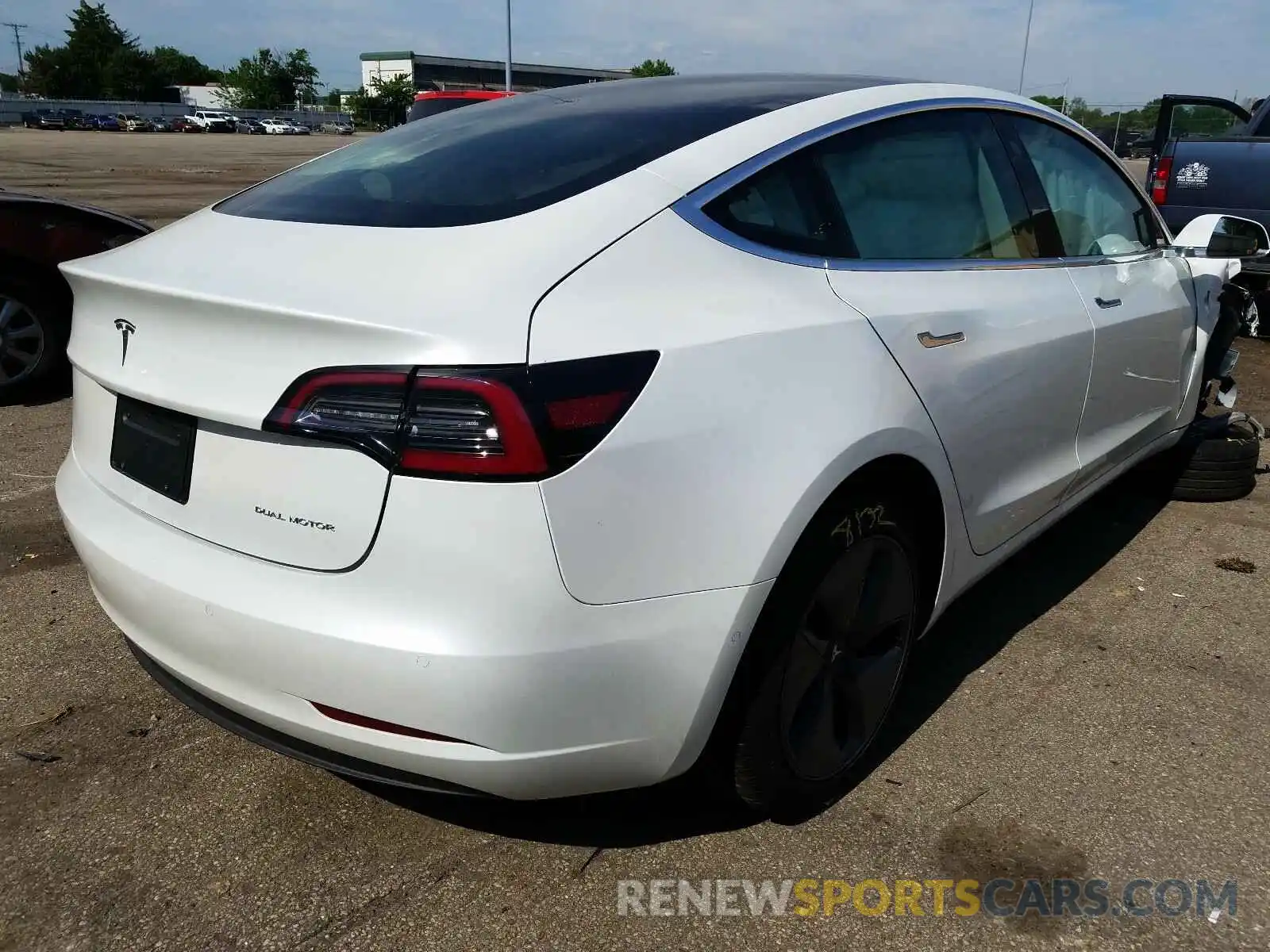 4 Photograph of a damaged car 5YJ3E1EB6LF637690 TESLA MODEL 3 2020