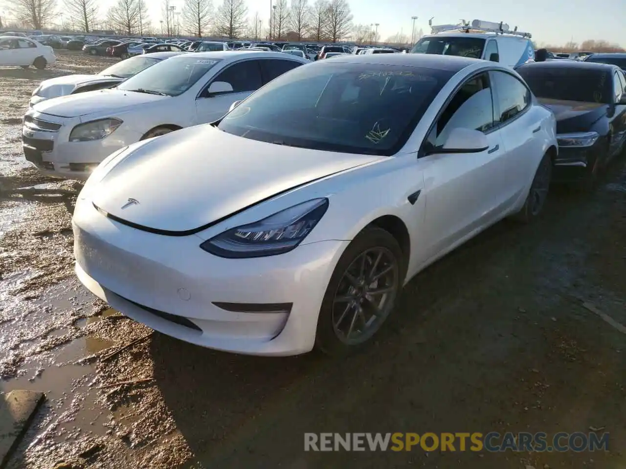 2 Photograph of a damaged car 5YJ3E1EB6LF637723 TESLA MODEL 3 2020