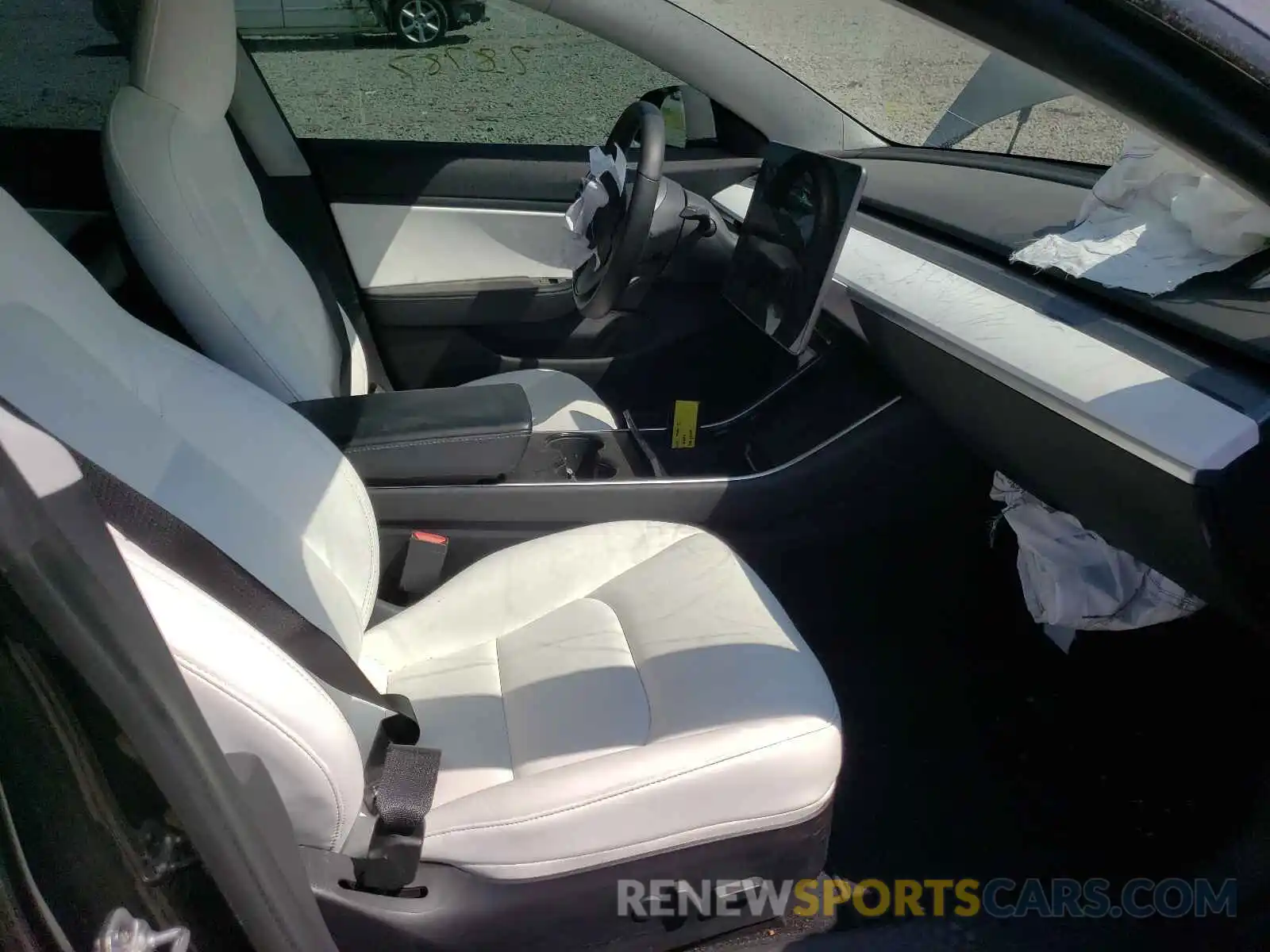 5 Photograph of a damaged car 5YJ3E1EB6LF639956 TESLA MODEL 3 2020