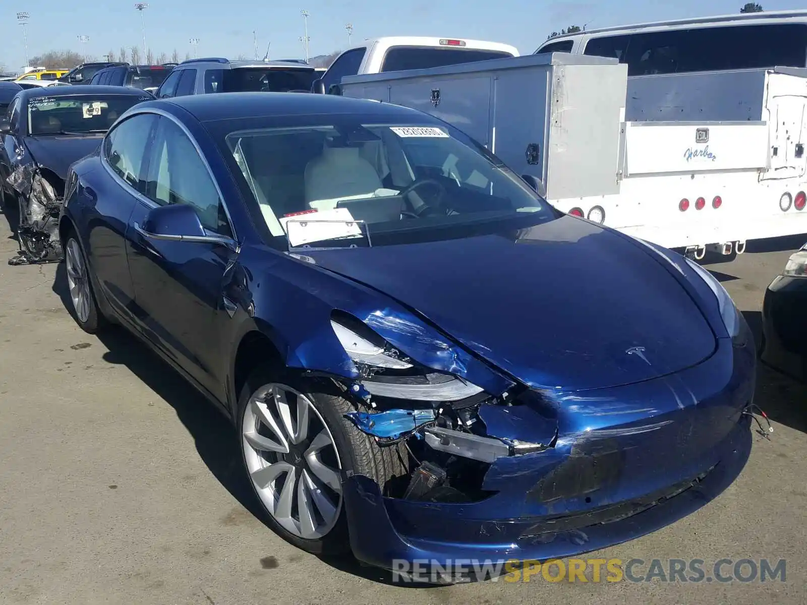 1 Photograph of a damaged car 5YJ3E1EB6LF640265 TESLA MODEL 3 2020