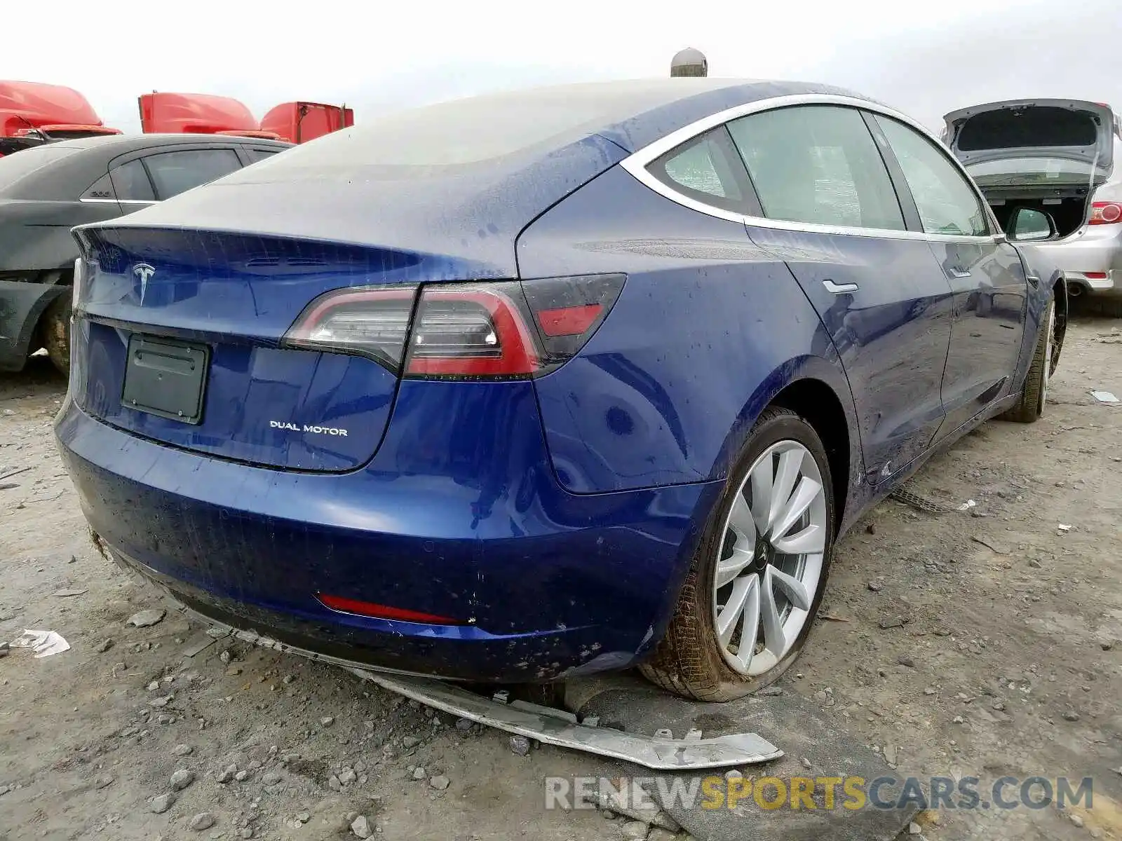 4 Фотография поврежденного автомобиля 5YJ3E1EB6LF640301 TESLA MODEL 3 2020