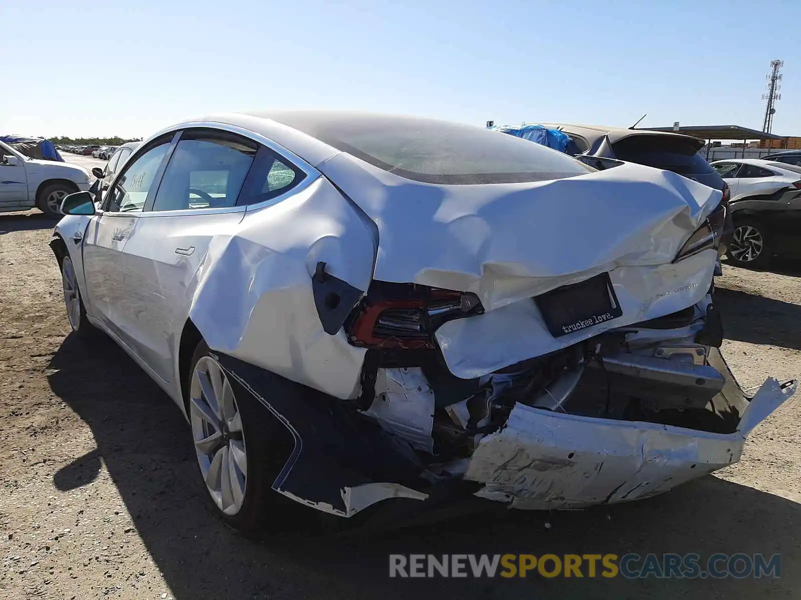 3 Photograph of a damaged car 5YJ3E1EB6LF640444 TESLA MODEL 3 2020