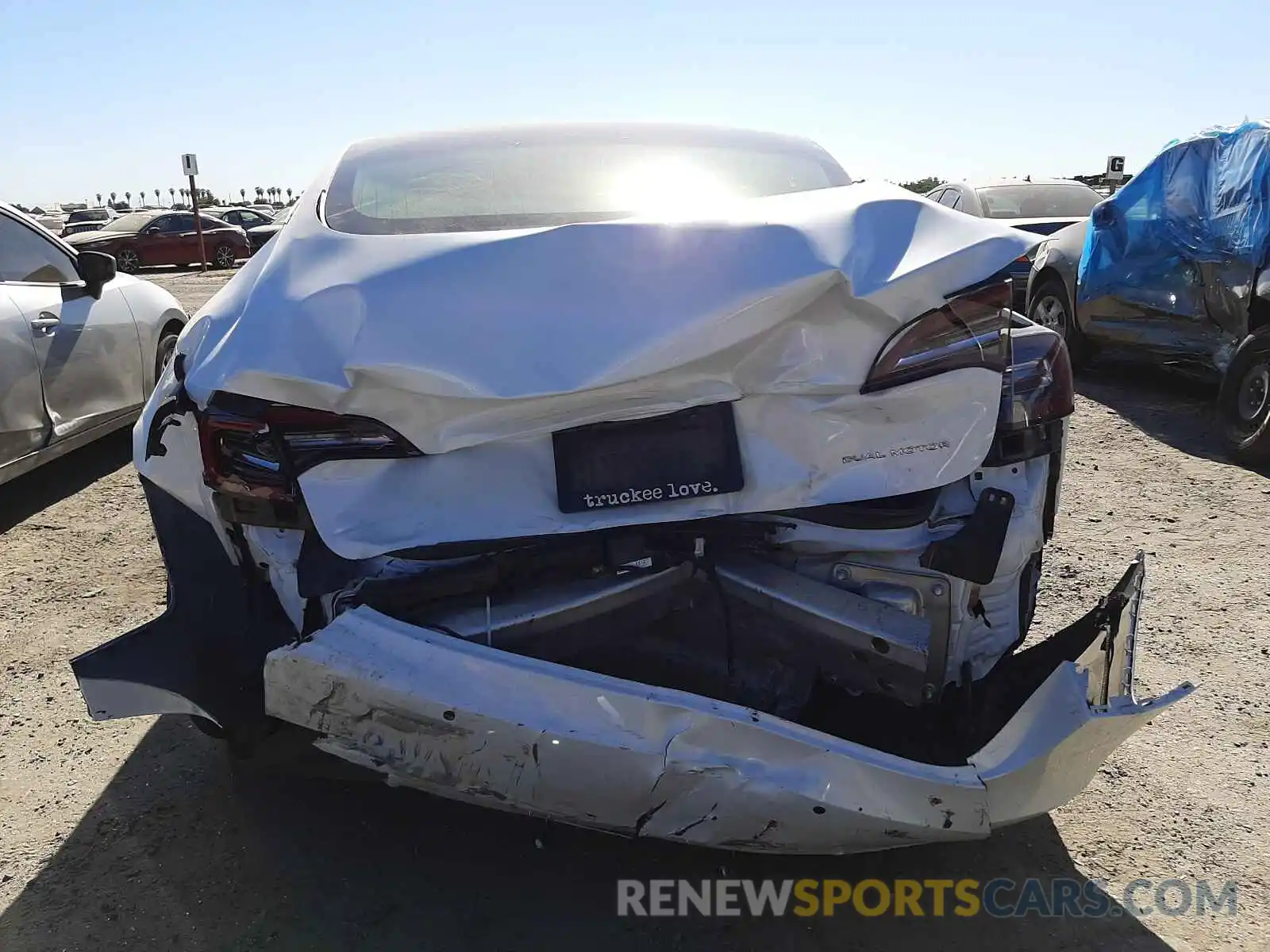 9 Photograph of a damaged car 5YJ3E1EB6LF640444 TESLA MODEL 3 2020