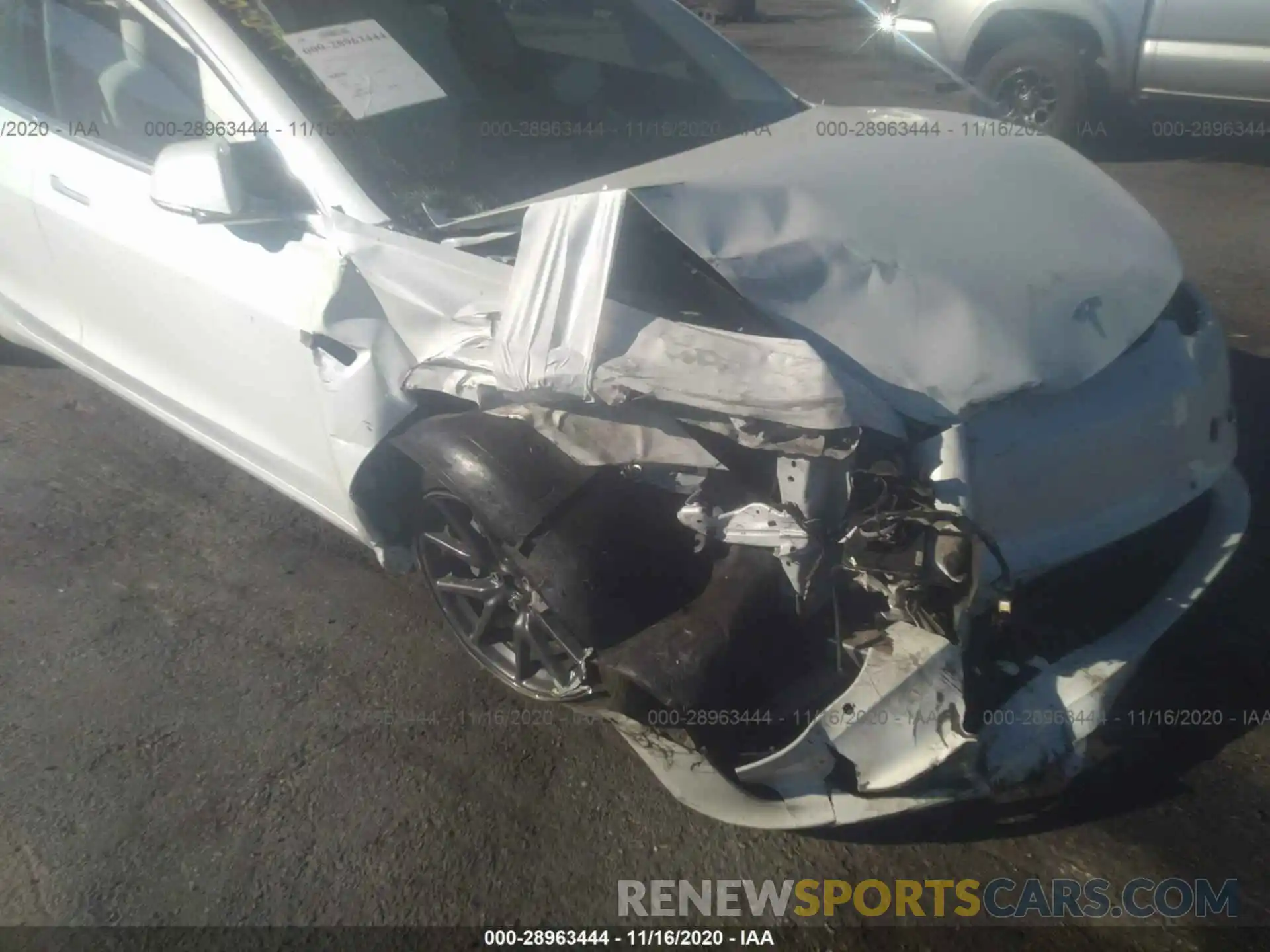 6 Photograph of a damaged car 5YJ3E1EB6LF651606 TESLA MODEL 3 2020