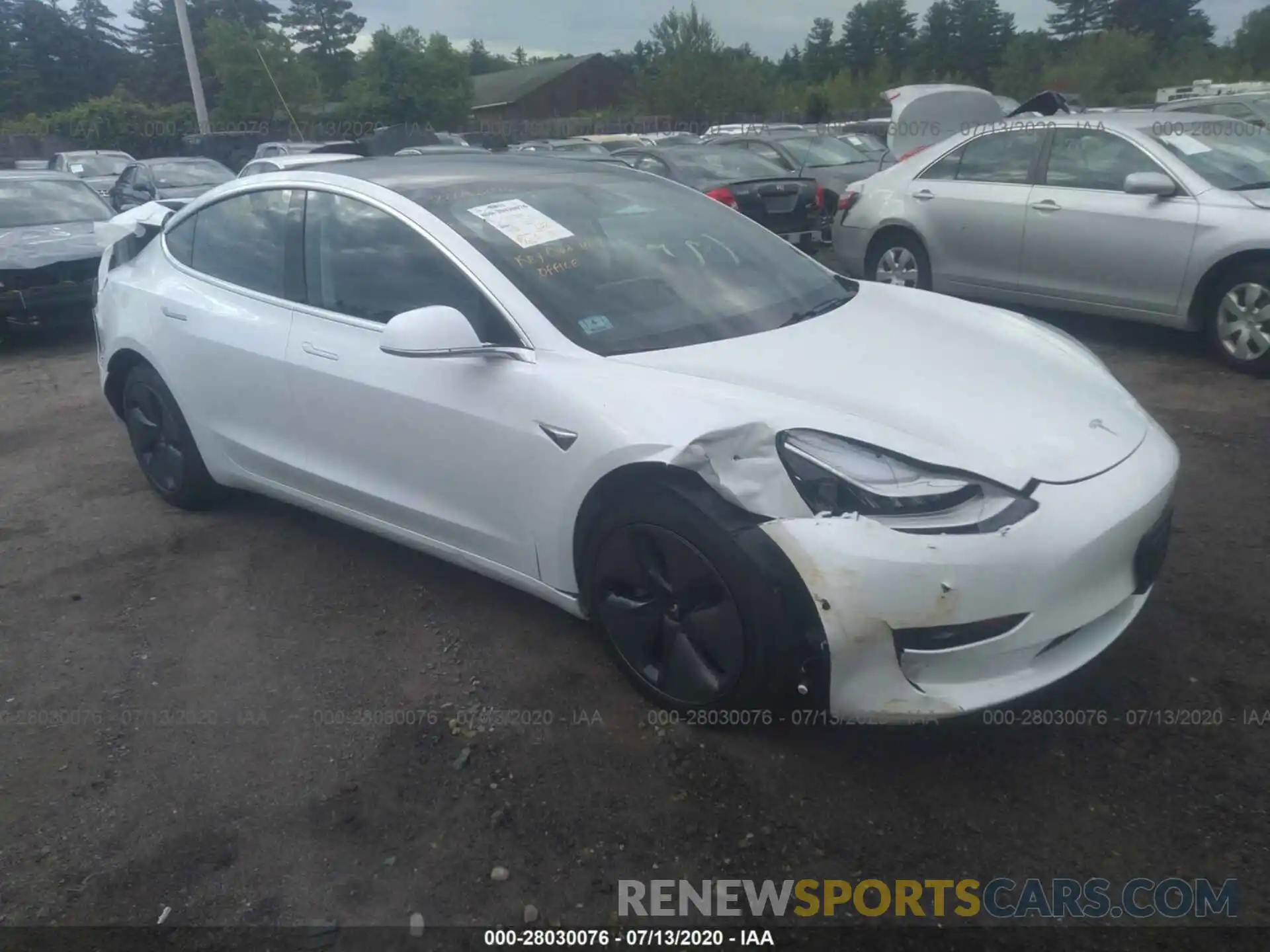 1 Photograph of a damaged car 5YJ3E1EB6LF665053 TESLA MODEL 3 2020