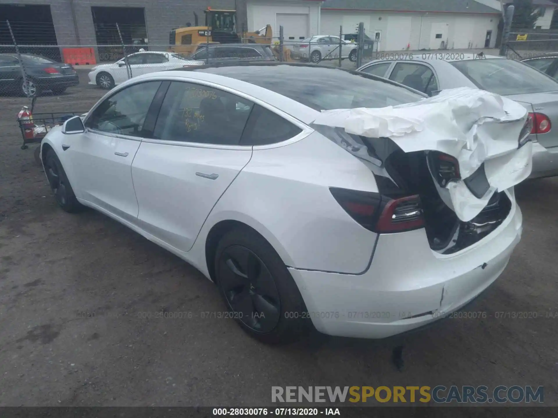 3 Photograph of a damaged car 5YJ3E1EB6LF665053 TESLA MODEL 3 2020