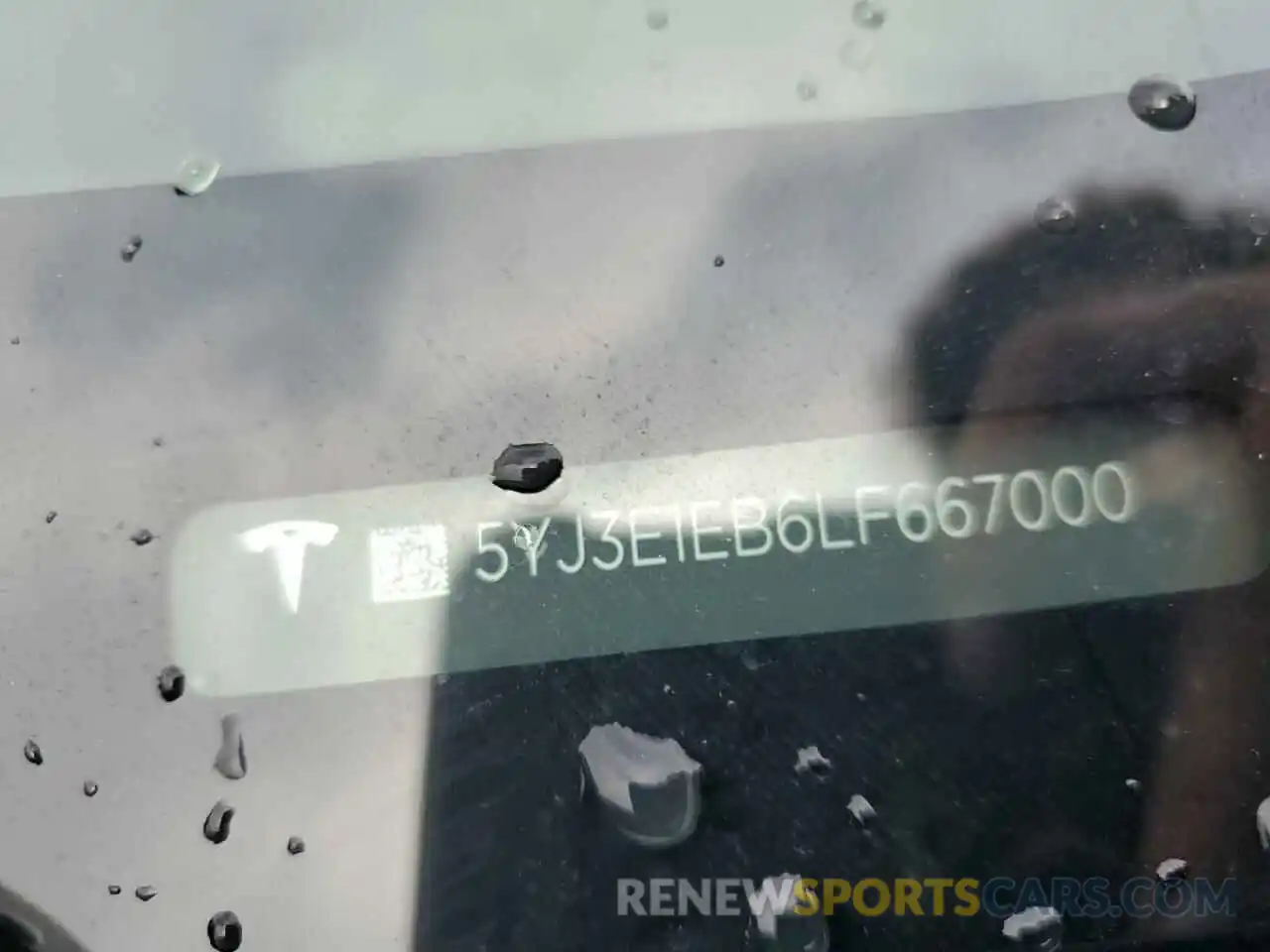 12 Photograph of a damaged car 5YJ3E1EB6LF667000 TESLA MODEL 3 2020