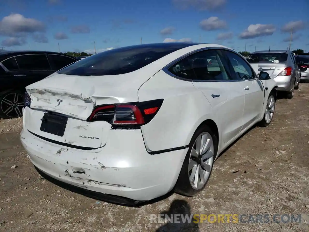 4 Photograph of a damaged car 5YJ3E1EB6LF667305 TESLA MODEL 3 2020