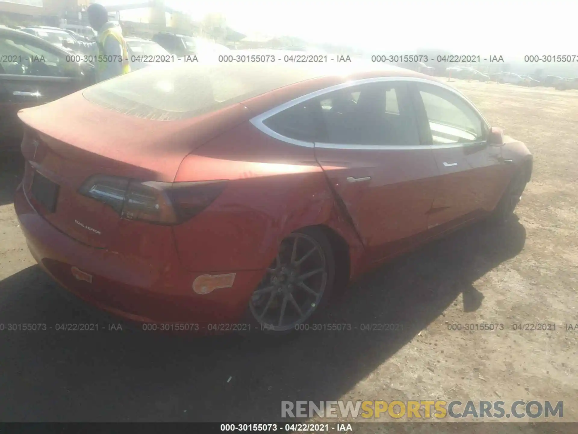 4 Фотография поврежденного автомобиля 5YJ3E1EB6LF710962 TESLA MODEL 3 2020