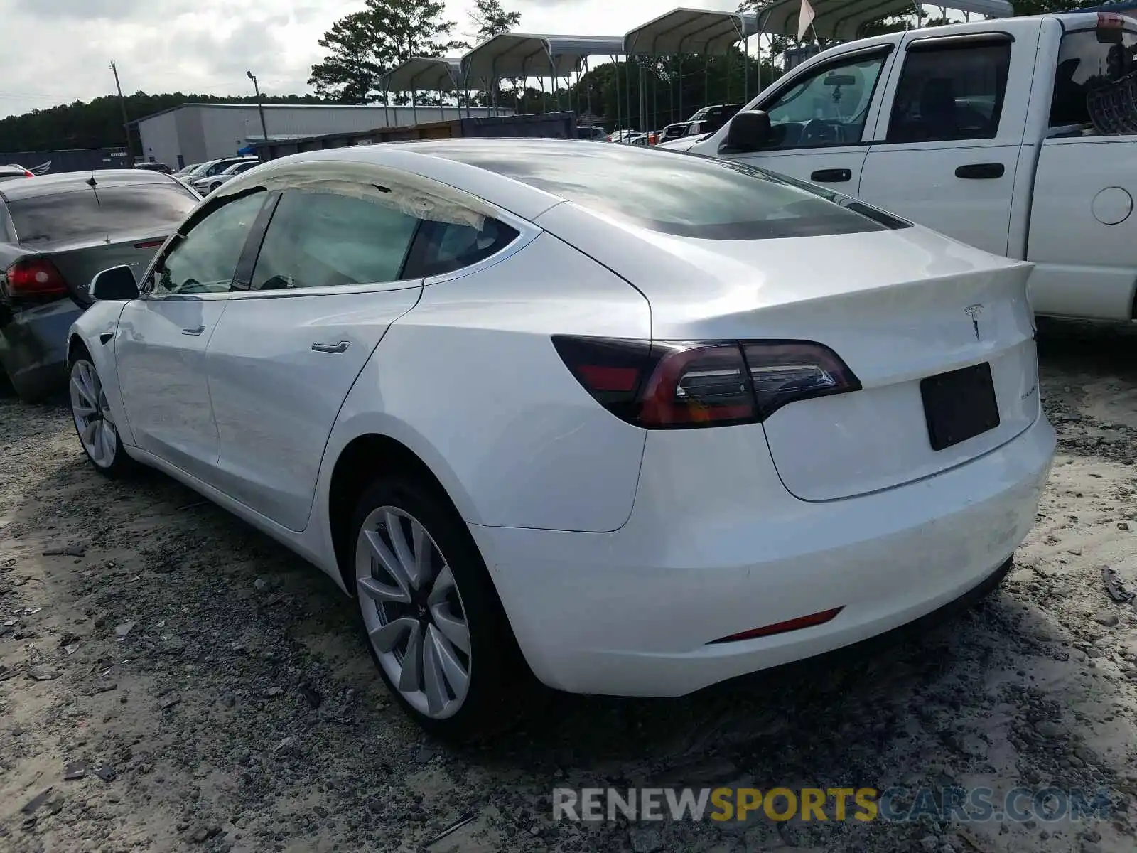 3 Photograph of a damaged car 5YJ3E1EB6LF719774 TESLA MODEL 3 2020