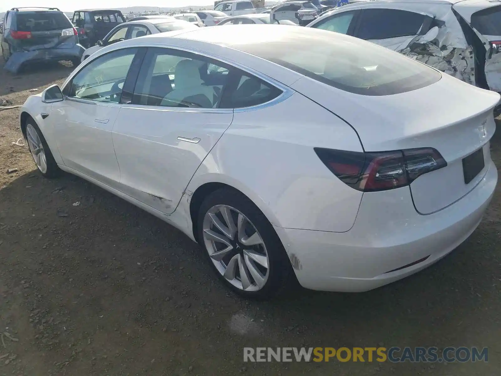 3 Photograph of a damaged car 5YJ3E1EB6LF742326 TESLA MODEL 3 2020