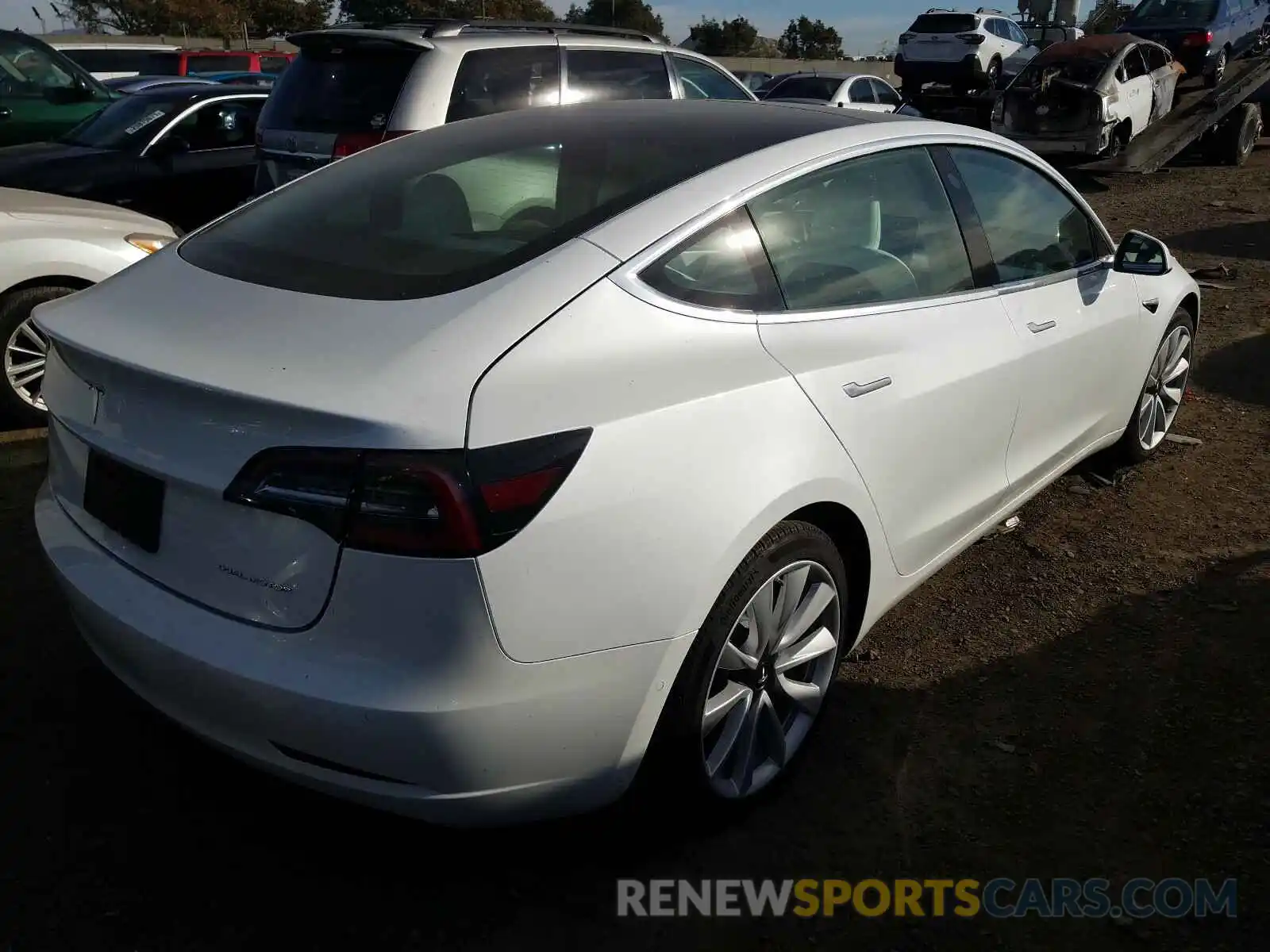 4 Photograph of a damaged car 5YJ3E1EB6LF742326 TESLA MODEL 3 2020