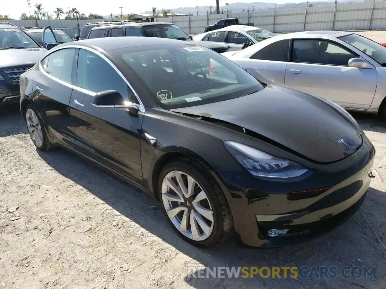 1 Photograph of a damaged car 5YJ3E1EB6LF746599 TESLA MODEL 3 2020