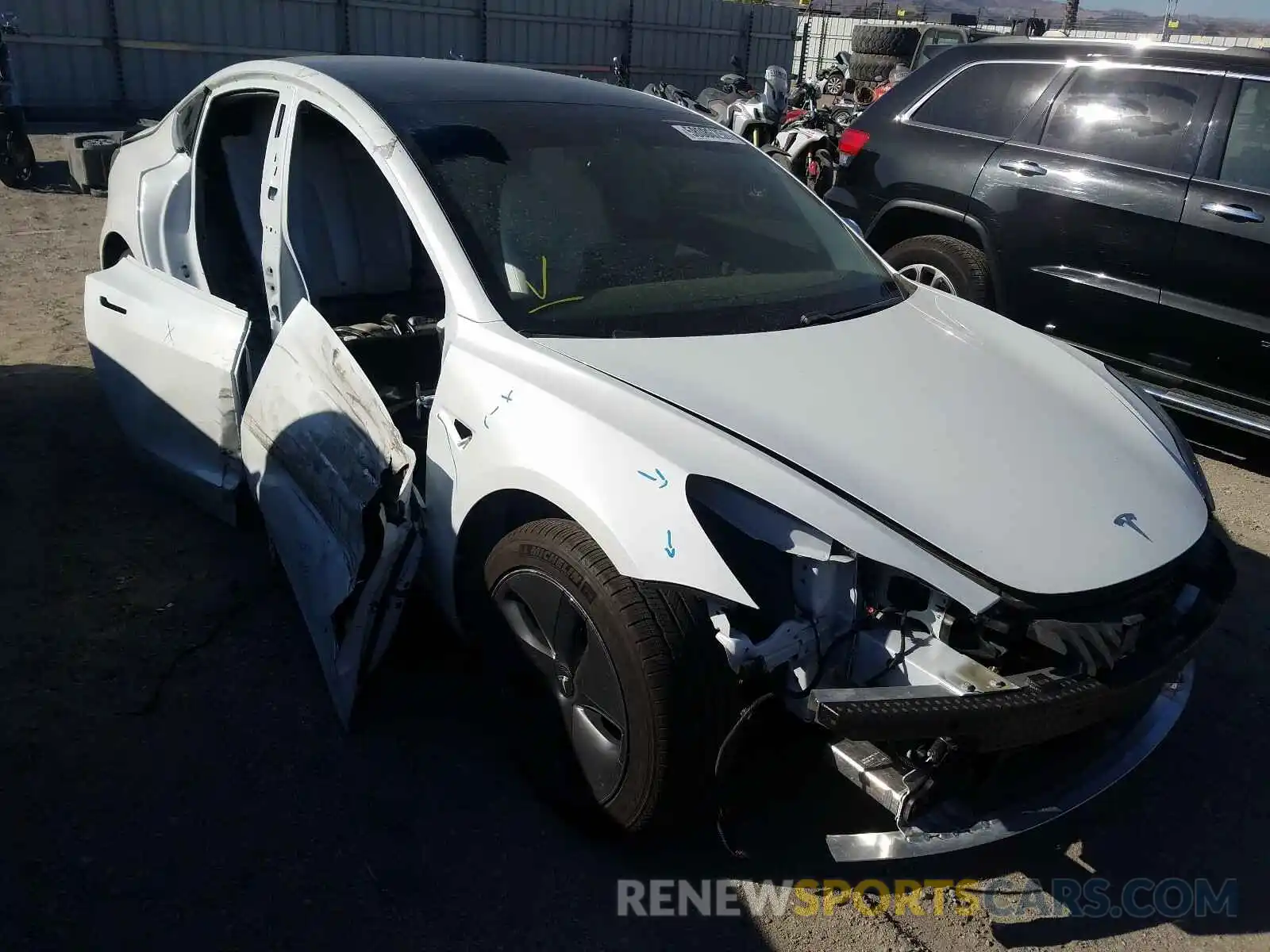 1 Photograph of a damaged car 5YJ3E1EB6LF801794 TESLA MODEL 3 2020