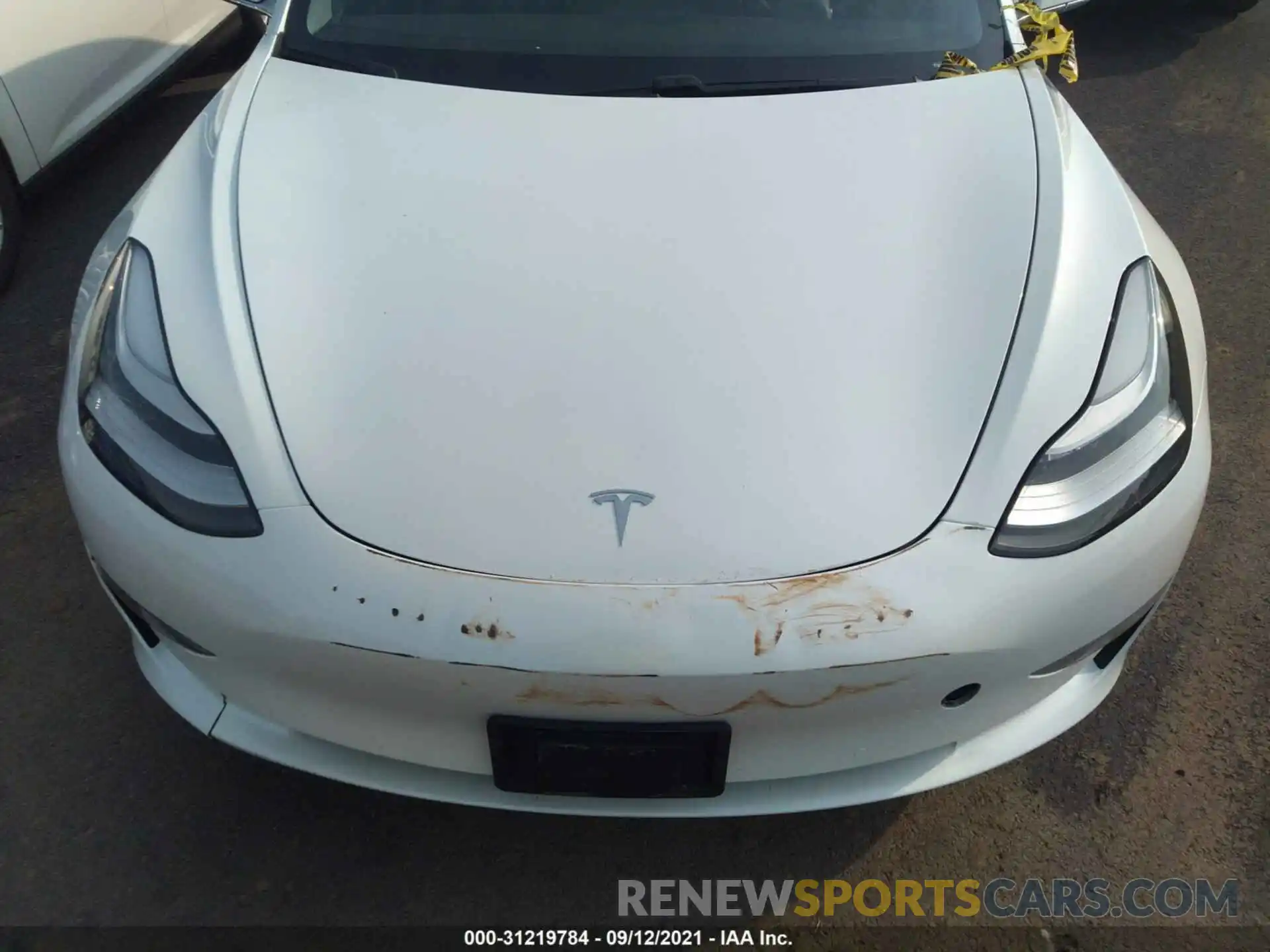 10 Photograph of a damaged car 5YJ3E1EB7LF618128 TESLA MODEL 3 2020