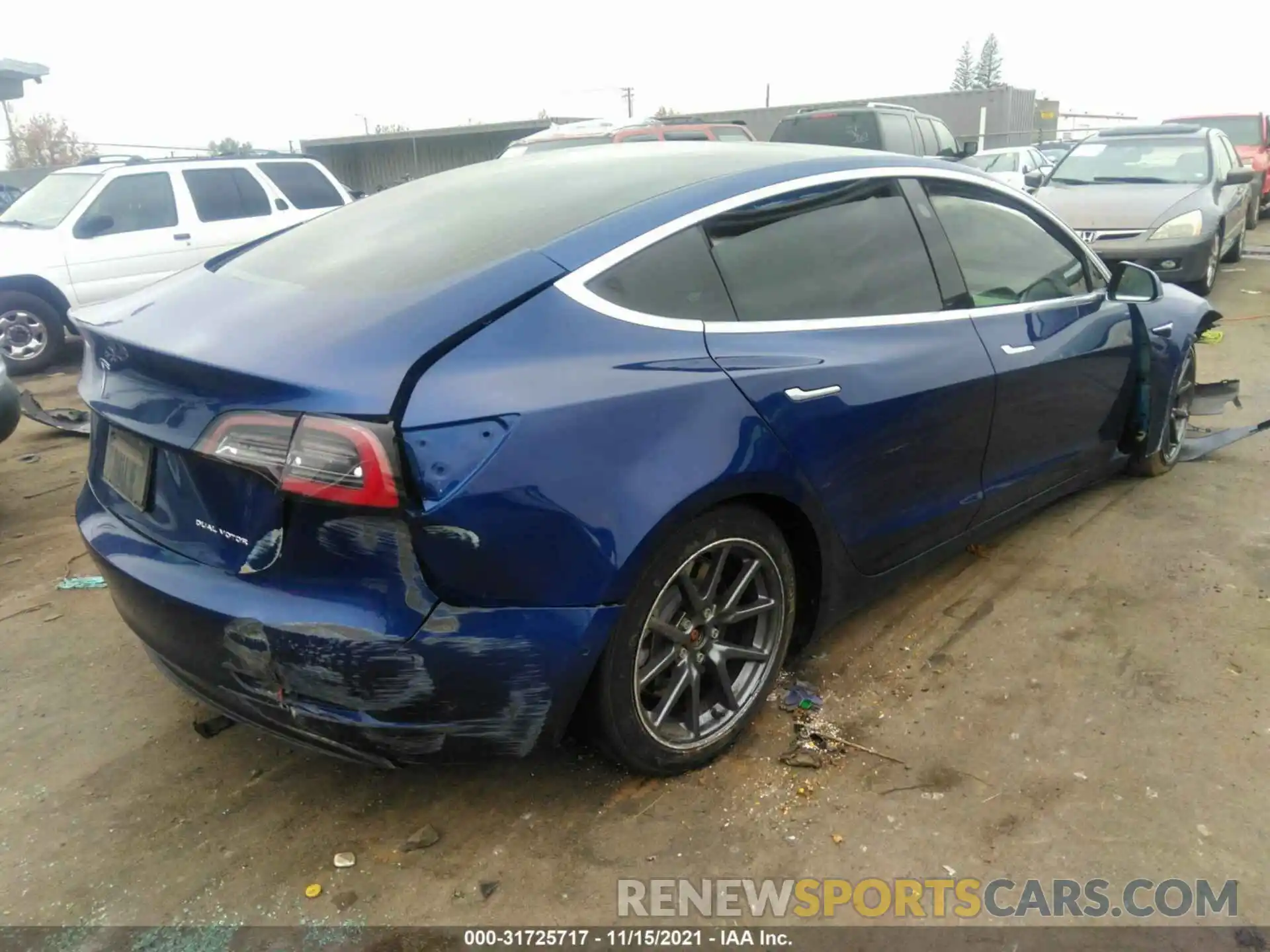 4 Photograph of a damaged car 5YJ3E1EB7LF621952 TESLA MODEL 3 2020