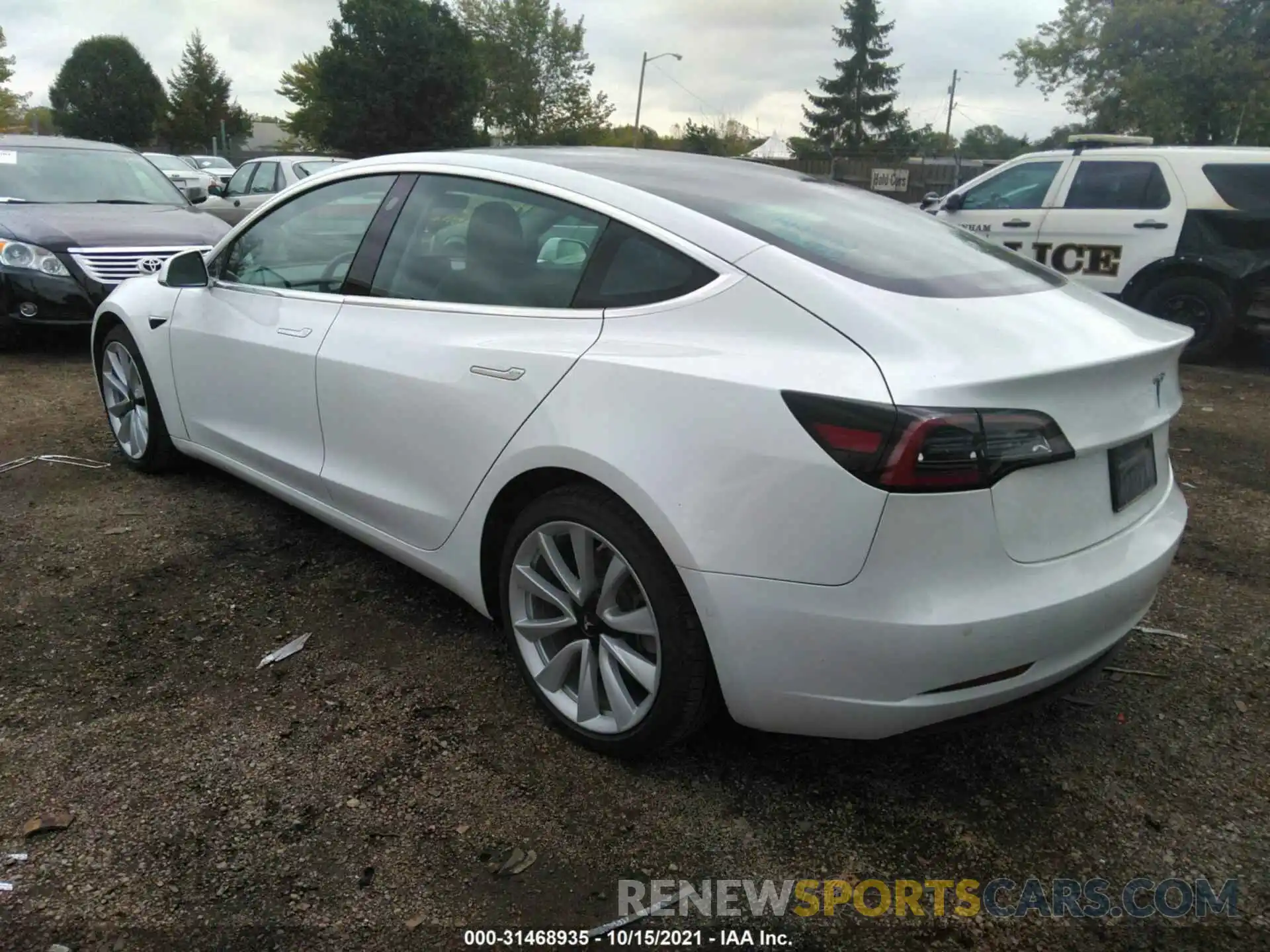 3 Фотография поврежденного автомобиля 5YJ3E1EB7LF628433 TESLA MODEL 3 2020